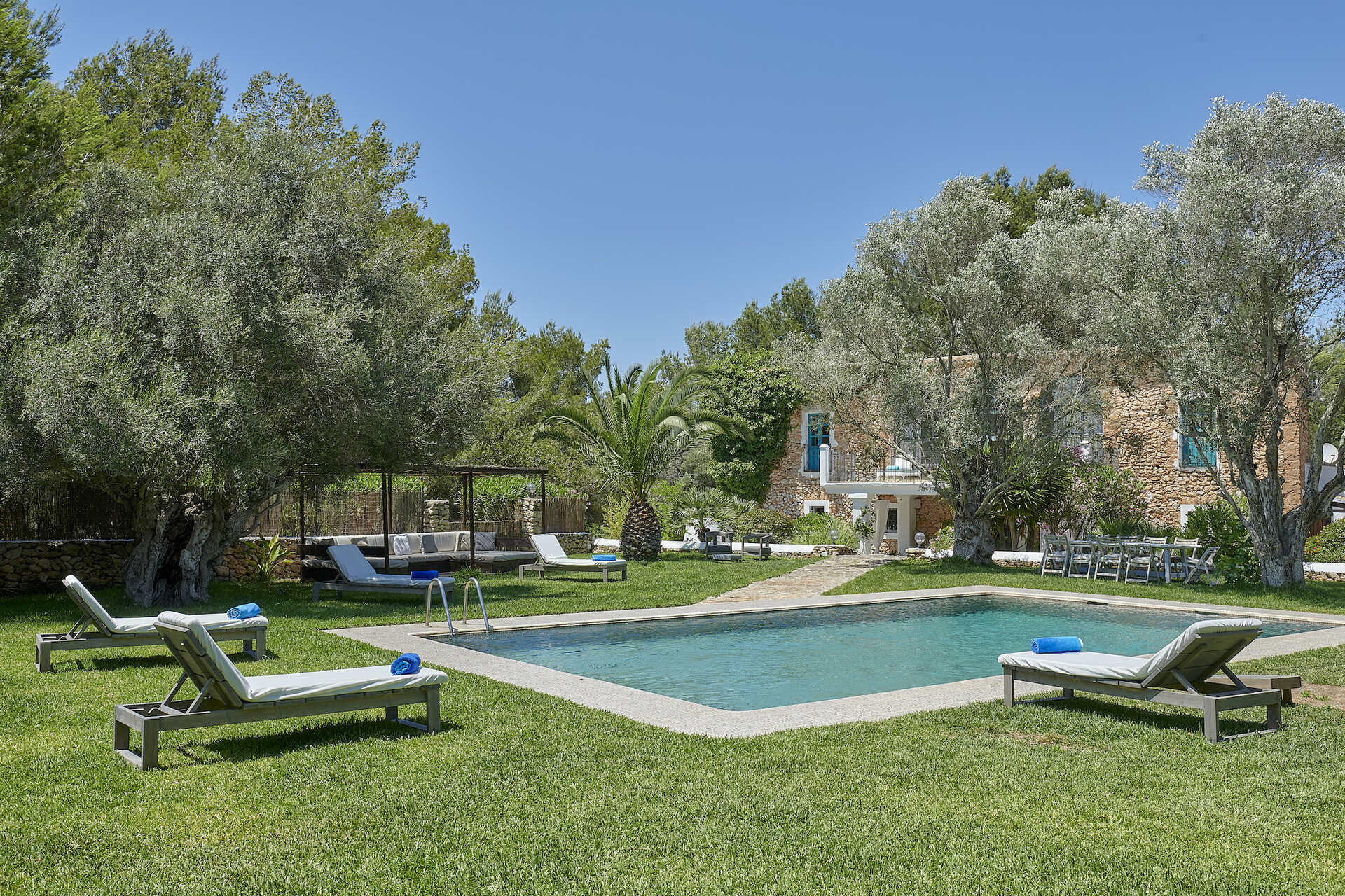 Property Image 2 - Rent Your Luxury 6 Bedroom Villa, Ibiza Villa 1043