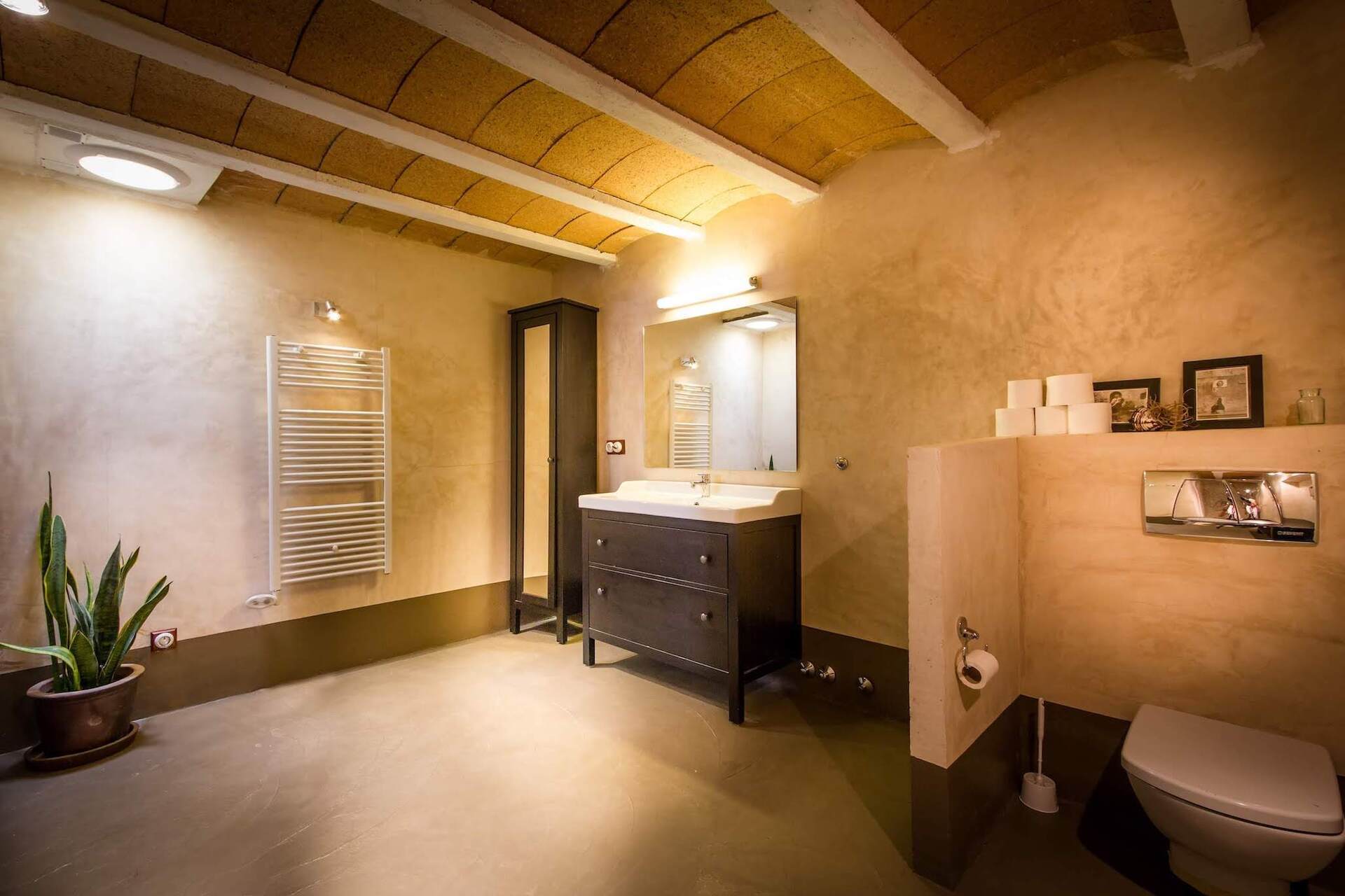 Charming 6 Bedroom Home in Santa Gertrudis, 1080 Charming 6 Bedroom Home in Santa Gertrudis, 1080