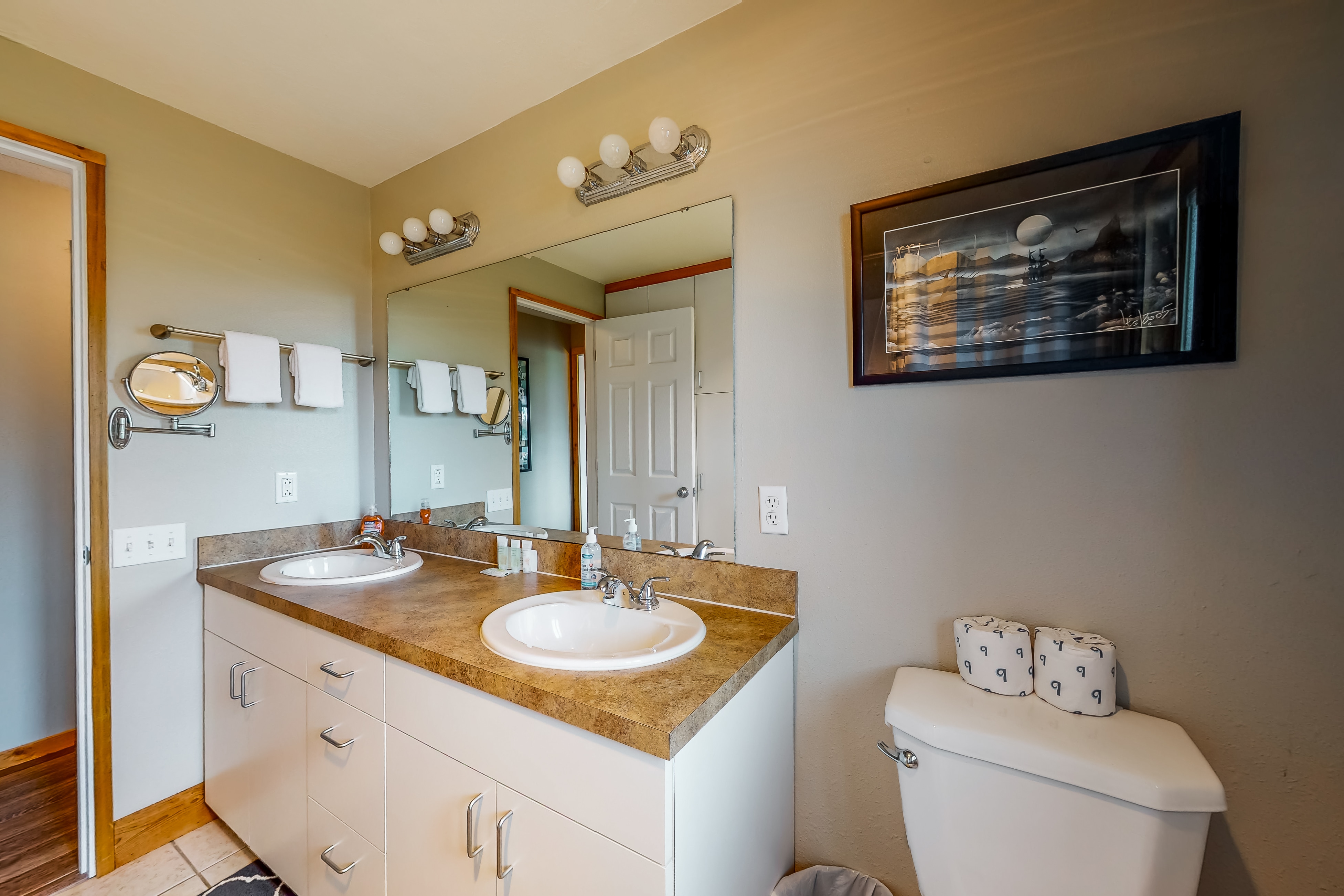 Dog-friendly house near the ocean with woodstove, yard, patio & washer/dryer