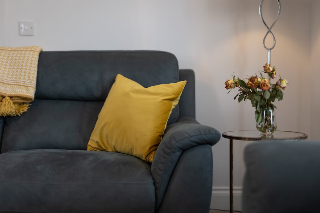 Cottage Mews Seaside Cottage, Sea Views