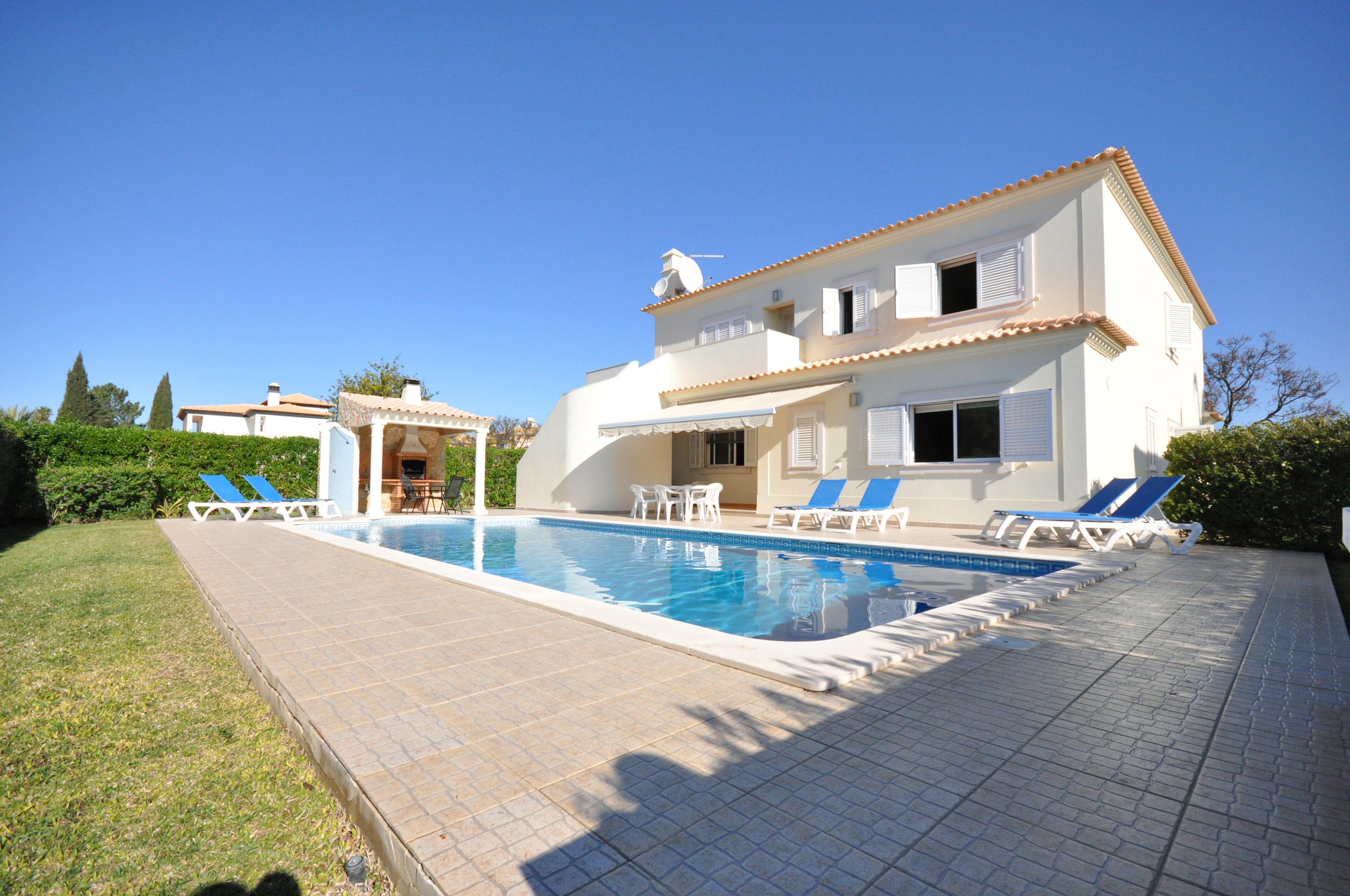 Property Image 1 - Large 3 bedroom private pool villa in Vilasol Resort