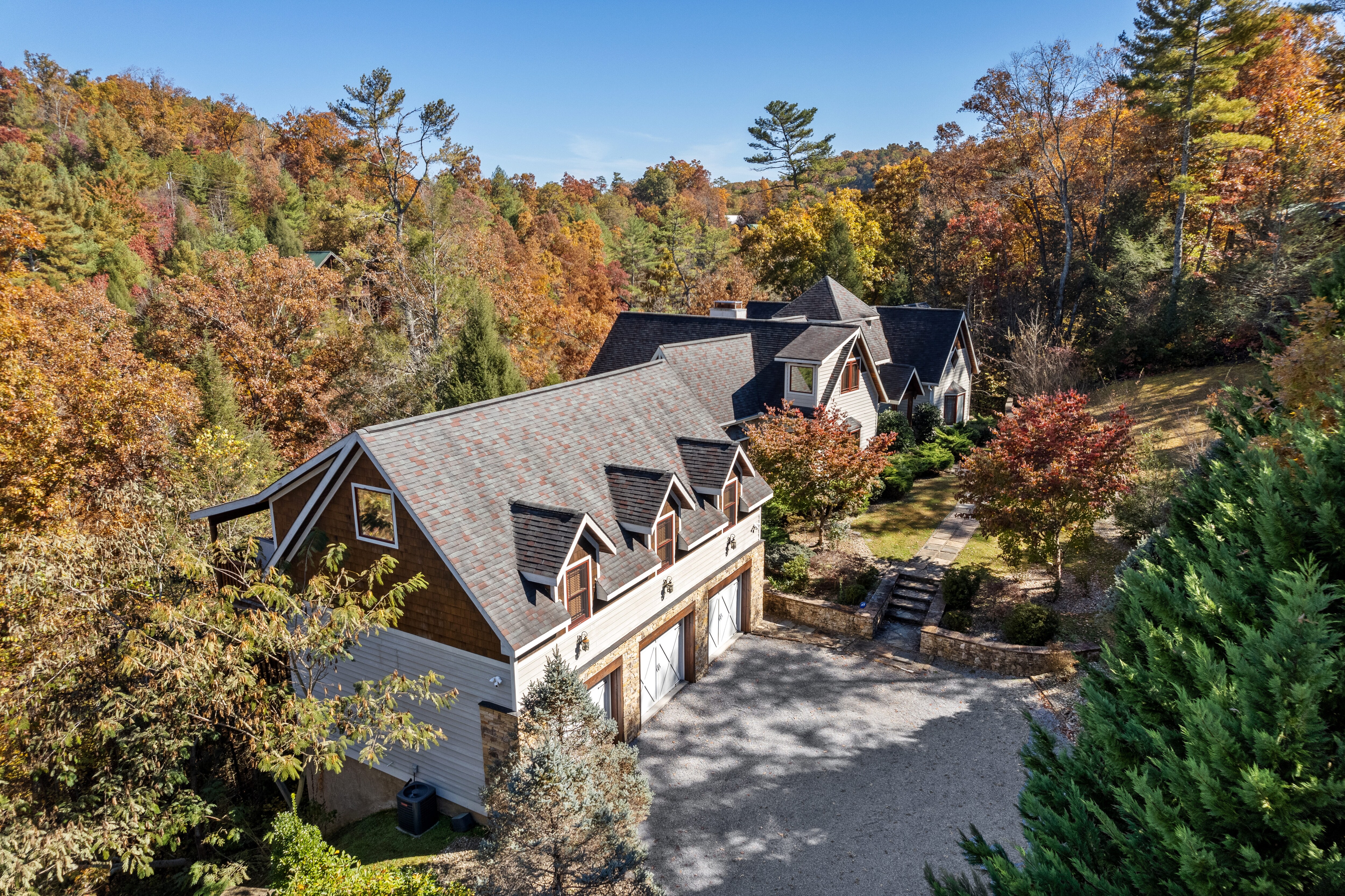 Property Image 2 - Dog-Friendly Luxury Cabin Mansion With Private Waterfall nestled between Pigeon Forge and Gatlinburg