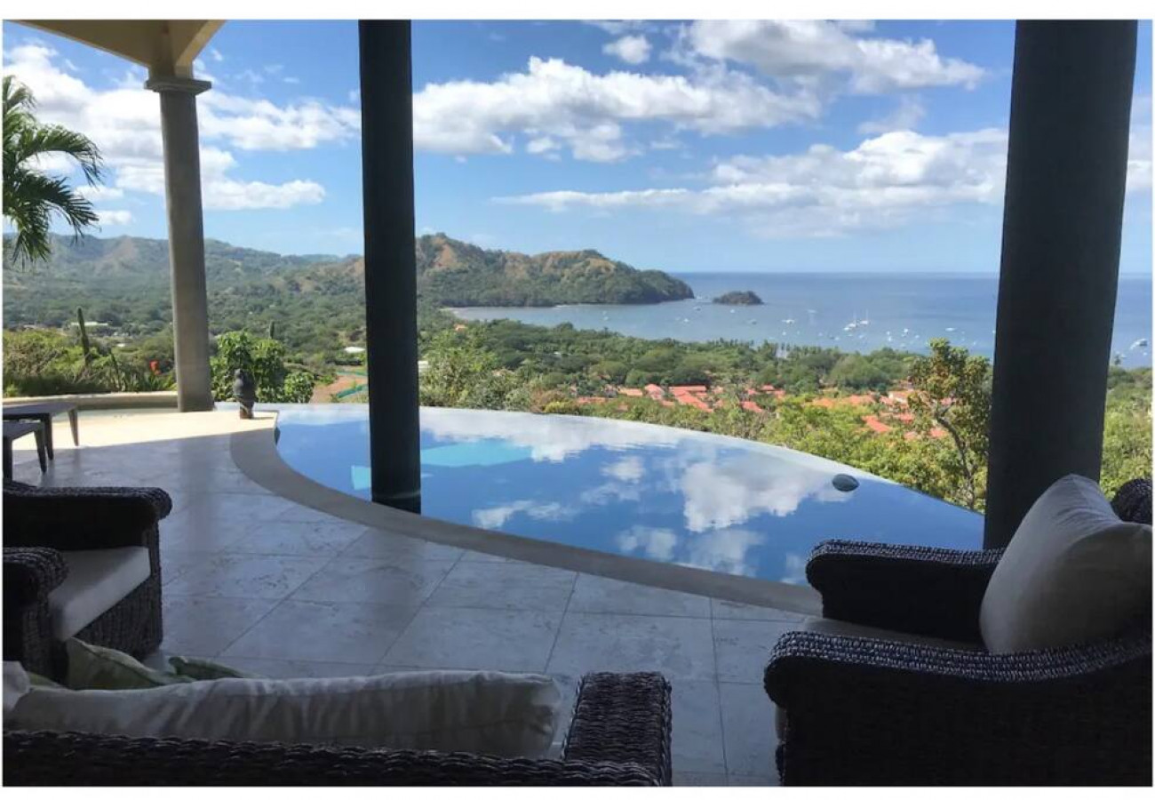 Property Image 2 - A Stunning Ocean View Villa in Pacifico, Sleeps 8