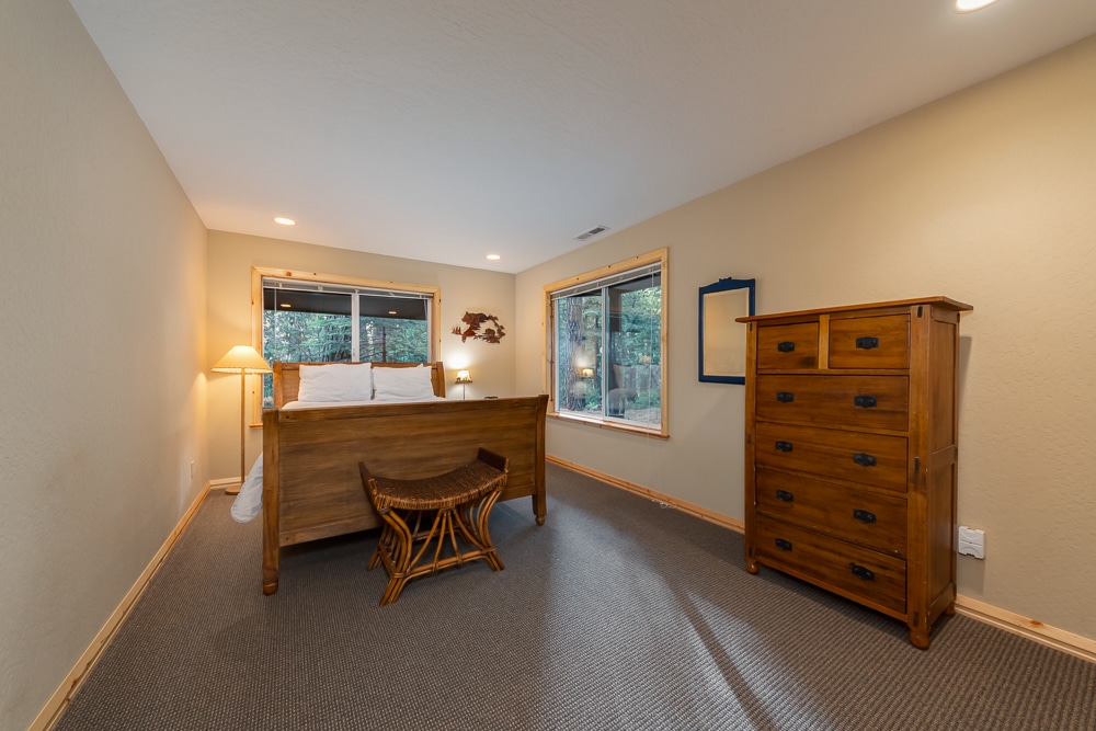 Bedroom 4 - Downstairs