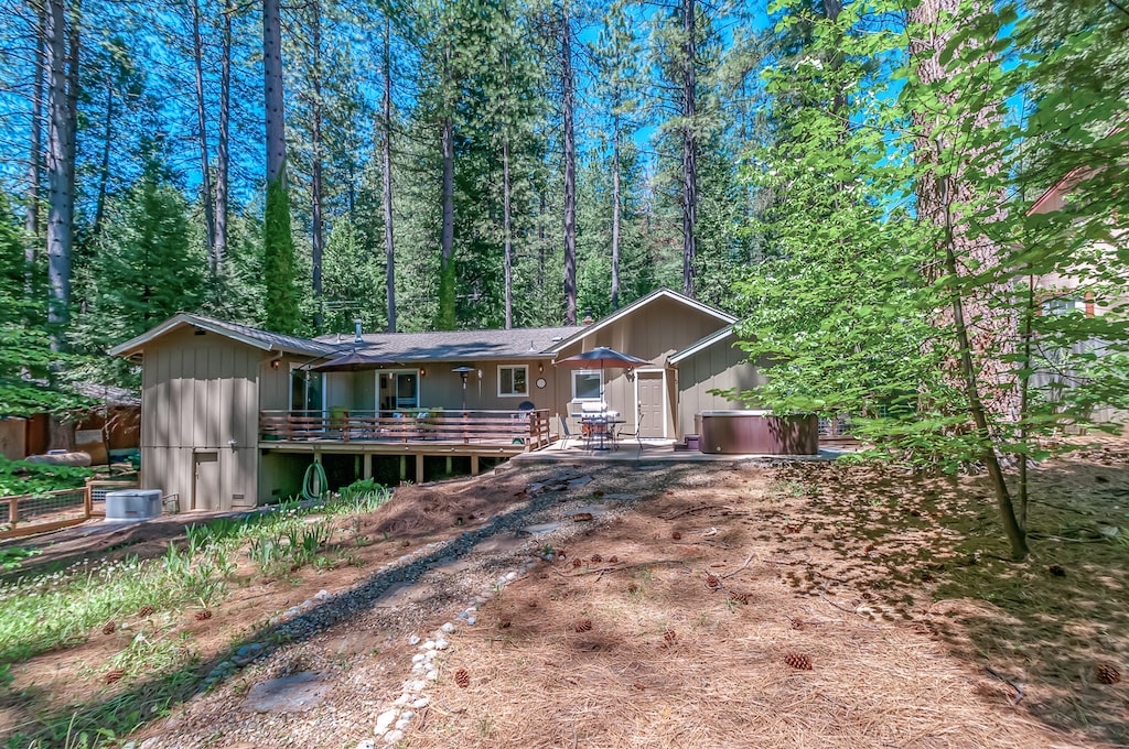 Arnold-Shwartzencabin_32