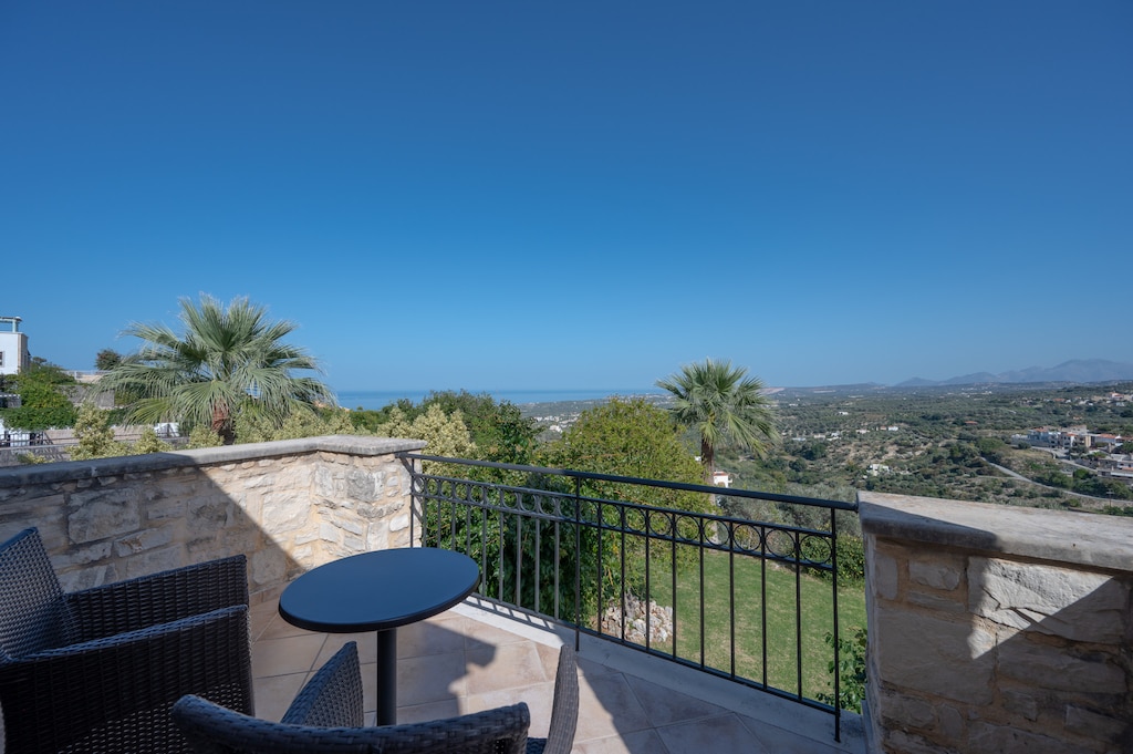 Balcony Sea and Mountain views