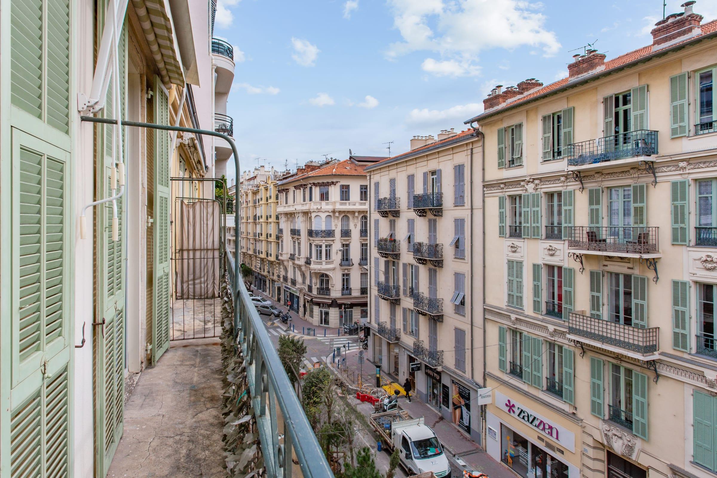 Property Image 1 - Beautiful flat 2 min away from the beach and with balcony in Nice