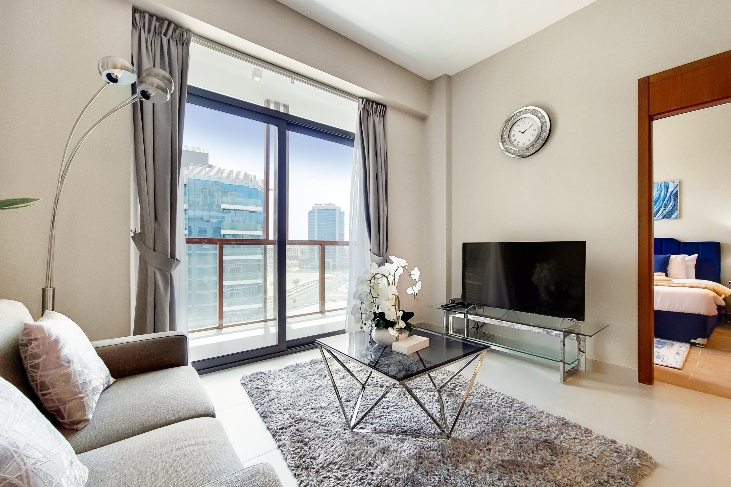 Property Image 2 - Luxury-taste and Spacious 1BR in Arjaan Dubailand