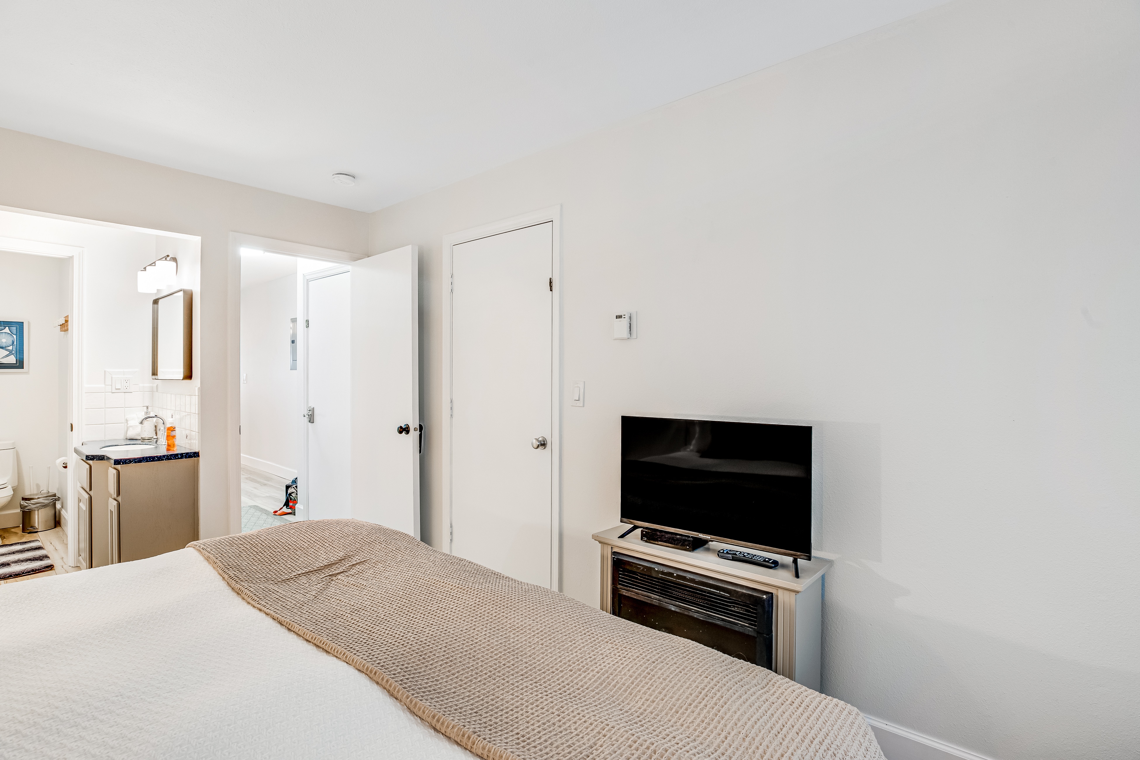 Vibrant, polished condo with oceanfront views, patio & W/D access