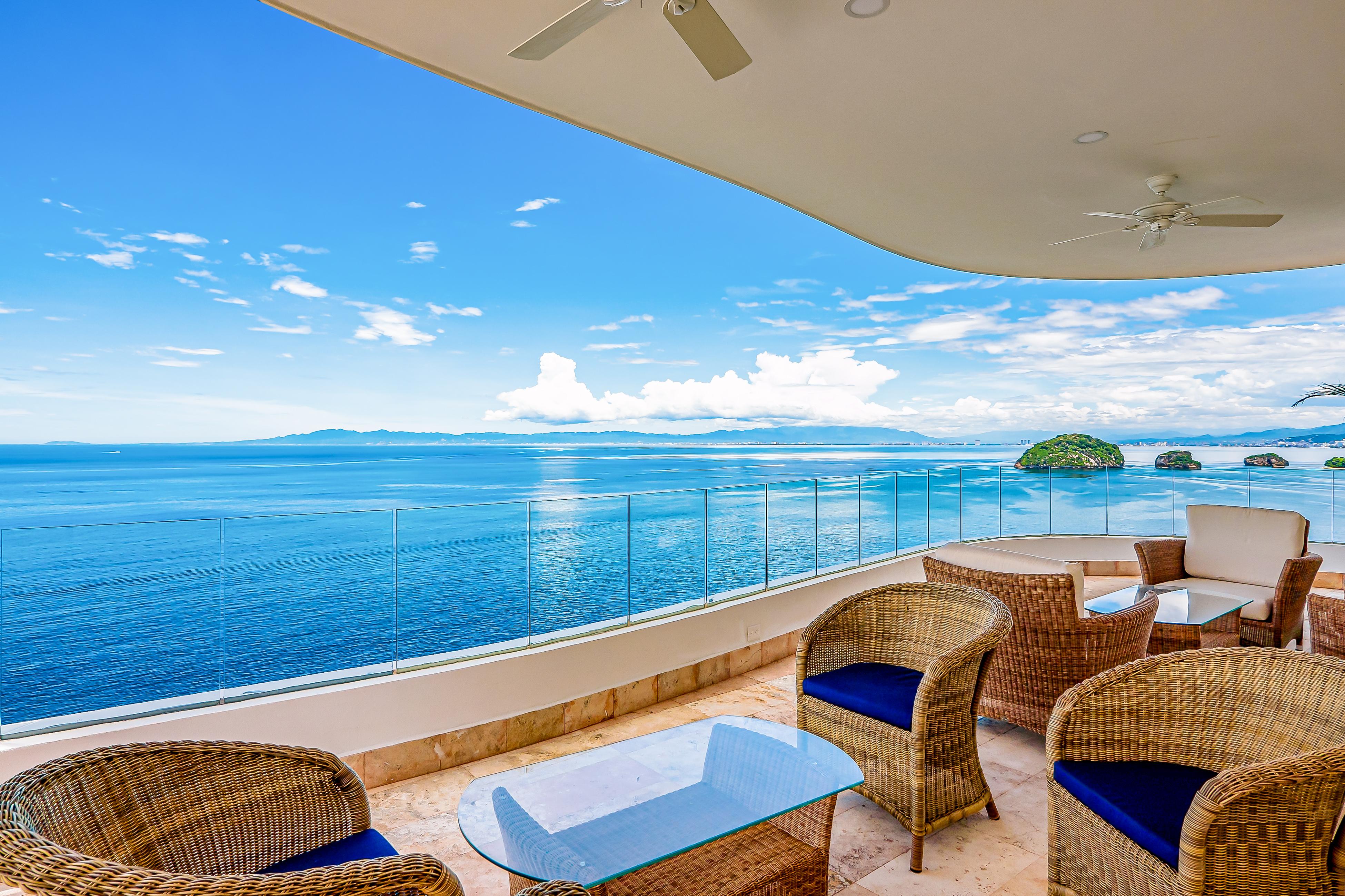 Property Image 2 - Blue Horizon 103 @ Residences