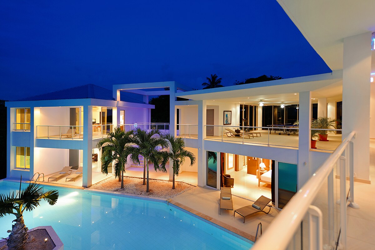 Property Image 1 - Villa Grand Bleu
