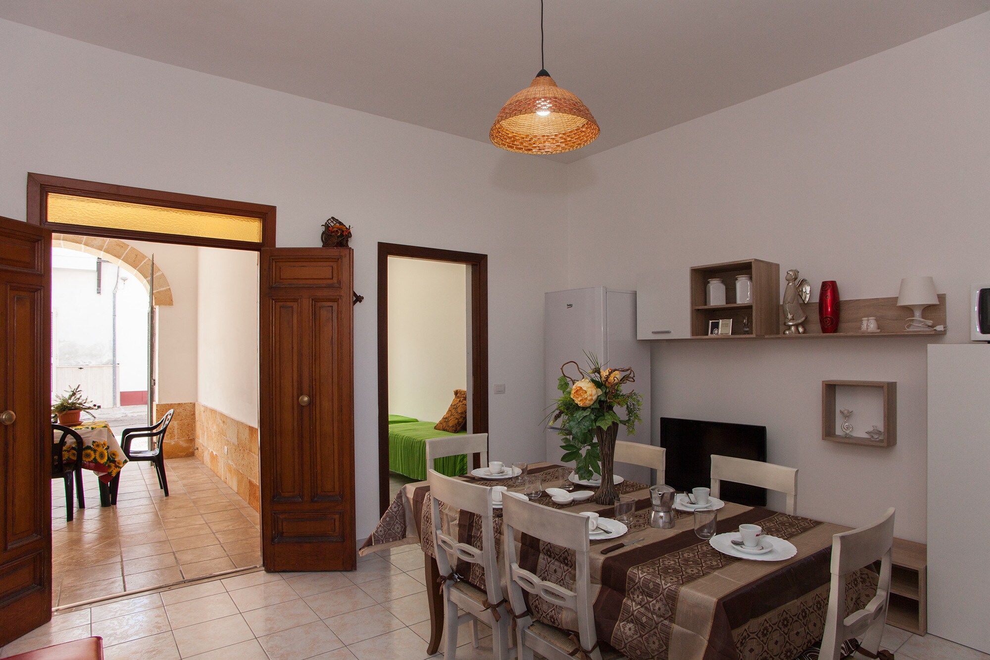 Property Image 2 - Holiday house with air con and large courtyard on the beach of Sant’Isidoro m526