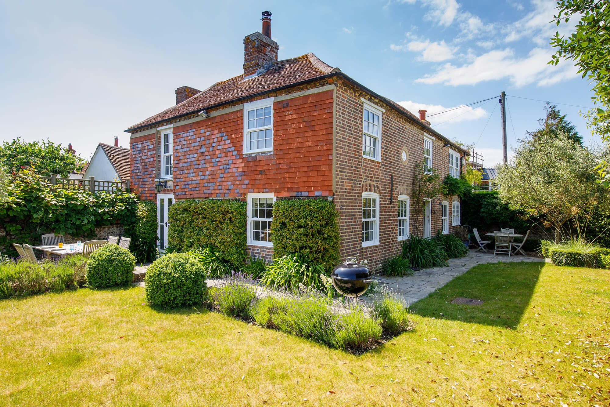 Property Image 1 - Country cottage in pretty village / quay views Property Image 1 - Country cottage in pretty village / quay views