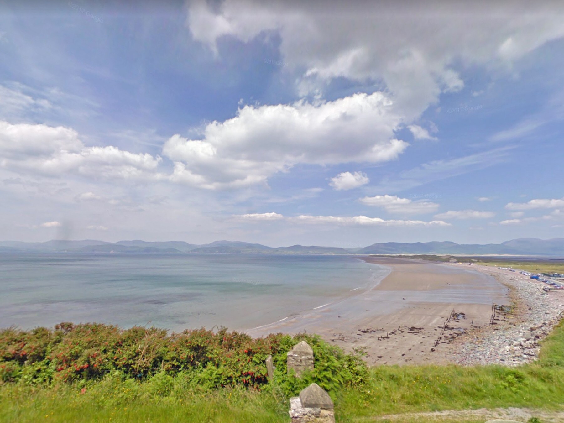 Rossbeigh Strand, Glenbeigh, County Kerry © Fáilte Ireland