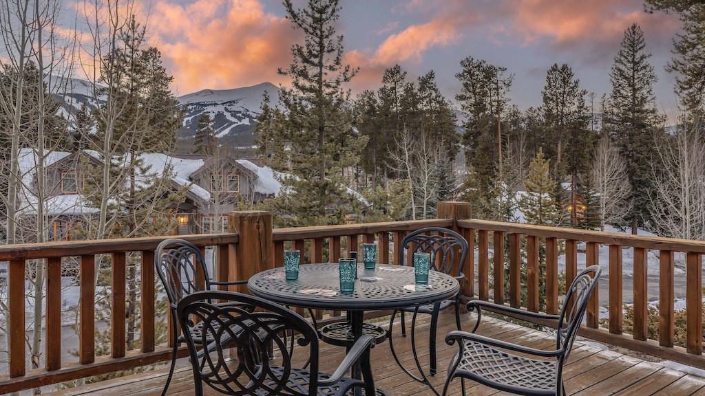 Main level deck with resort mountain views