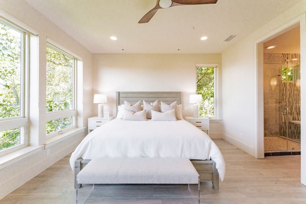 Lake Travis Escape - Walker Luxury Vacation Rentals