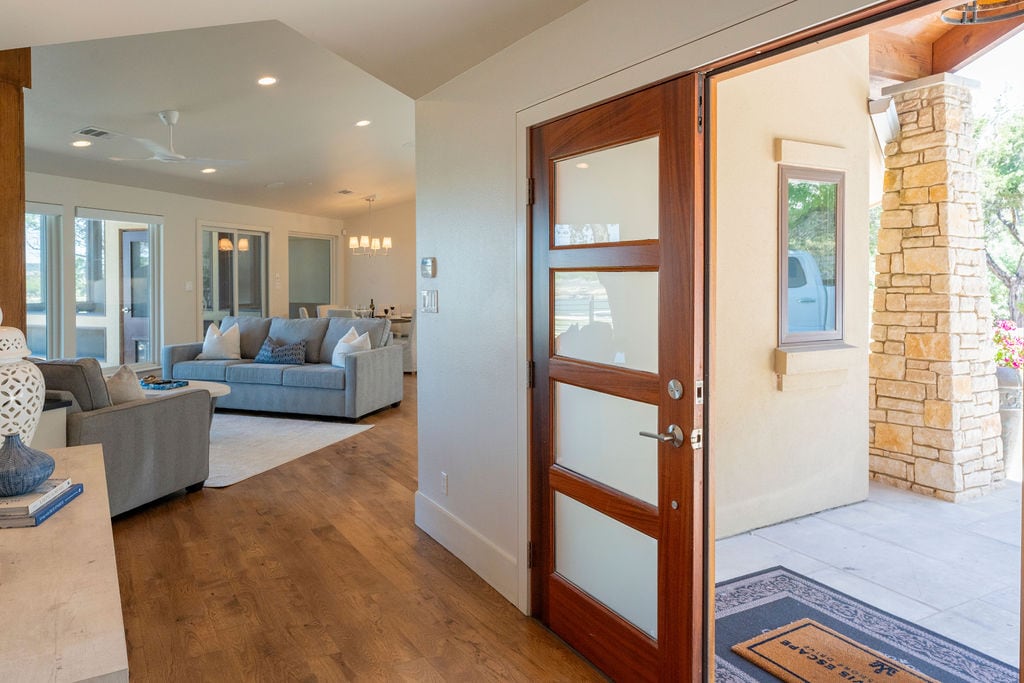 Lake Travis Escape - Walker Luxury Vacation Rentals