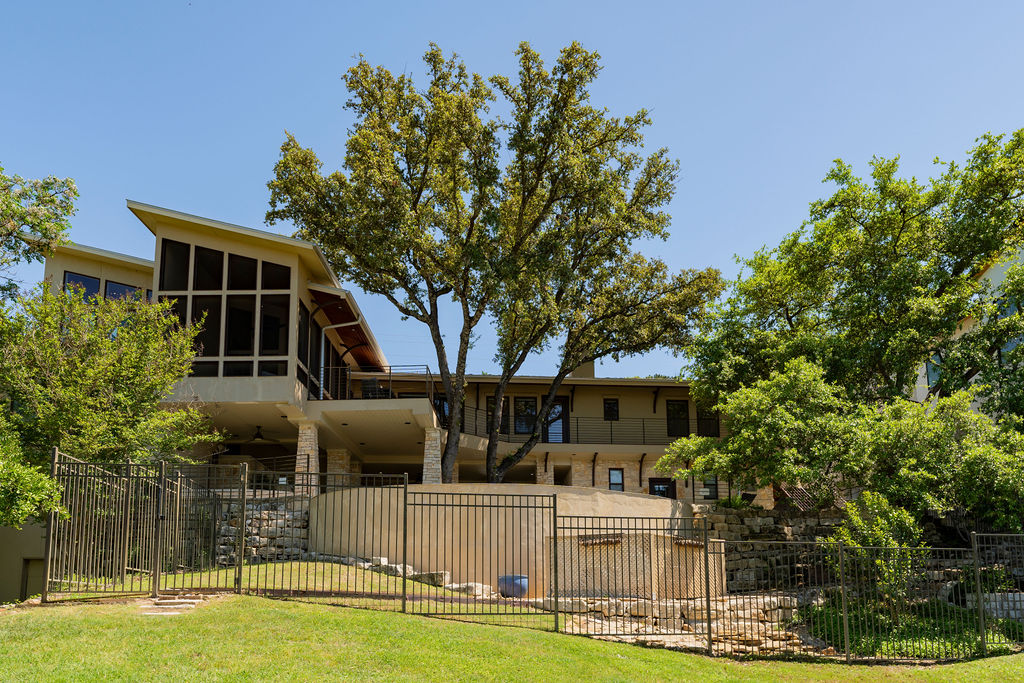 Lake Travis Escape - Walker Luxury Vacation Rentals