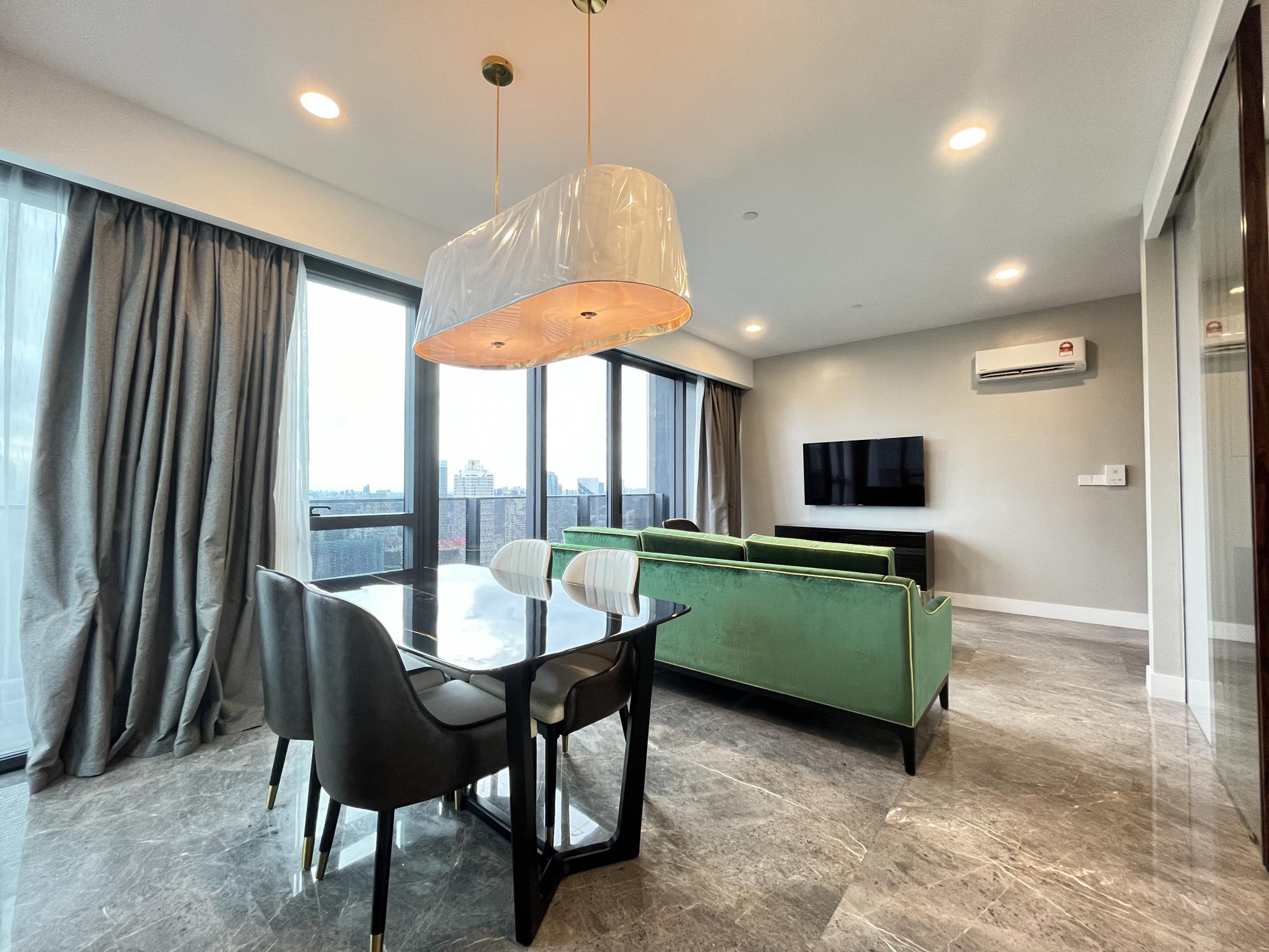 Property Image 1 - Contemporary Light Filled Two Bedroom Apartment with Balcony