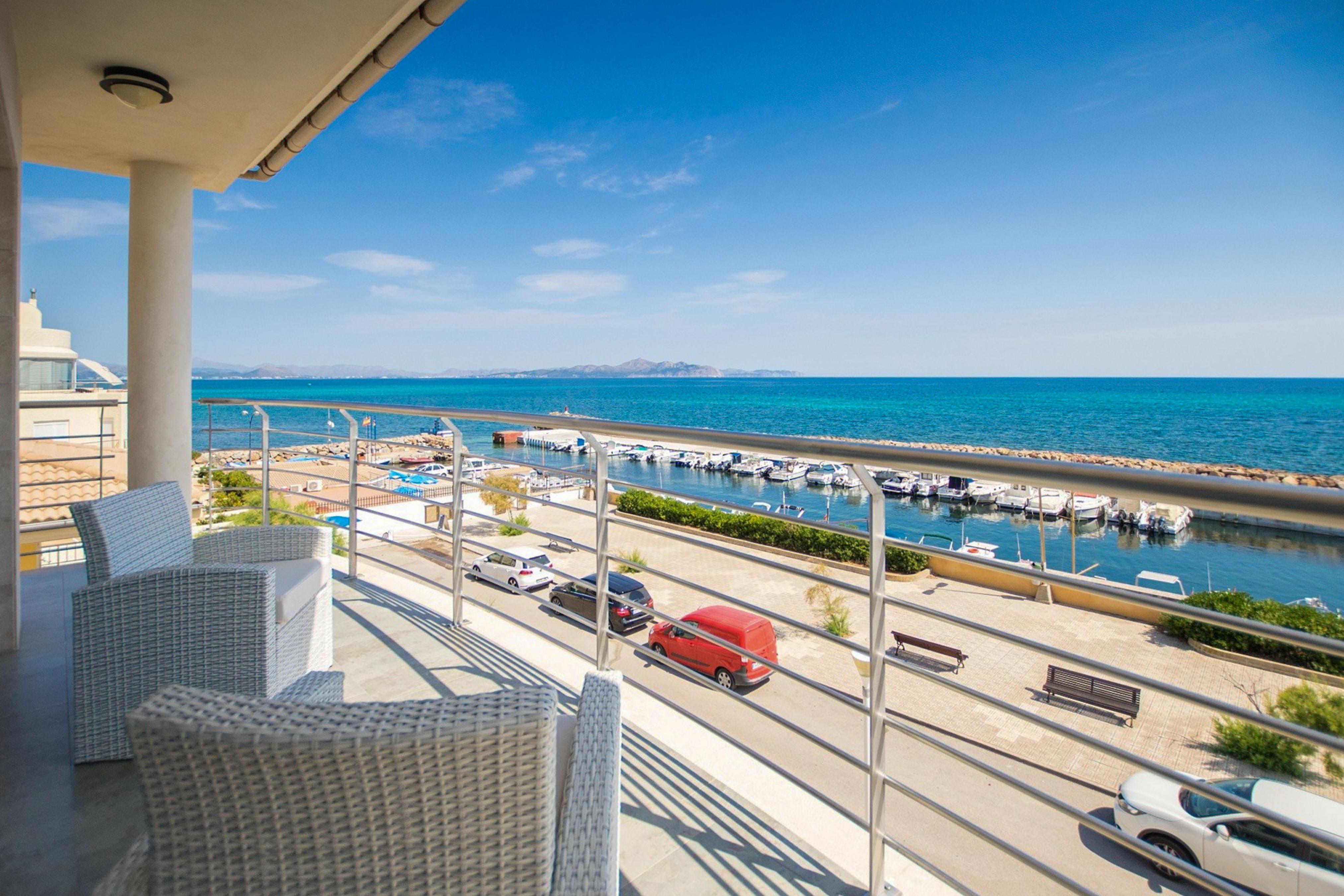 Property Image 1 - BOHEMI - Fabulous seafront house with an indoor pool. Free WIFI.
