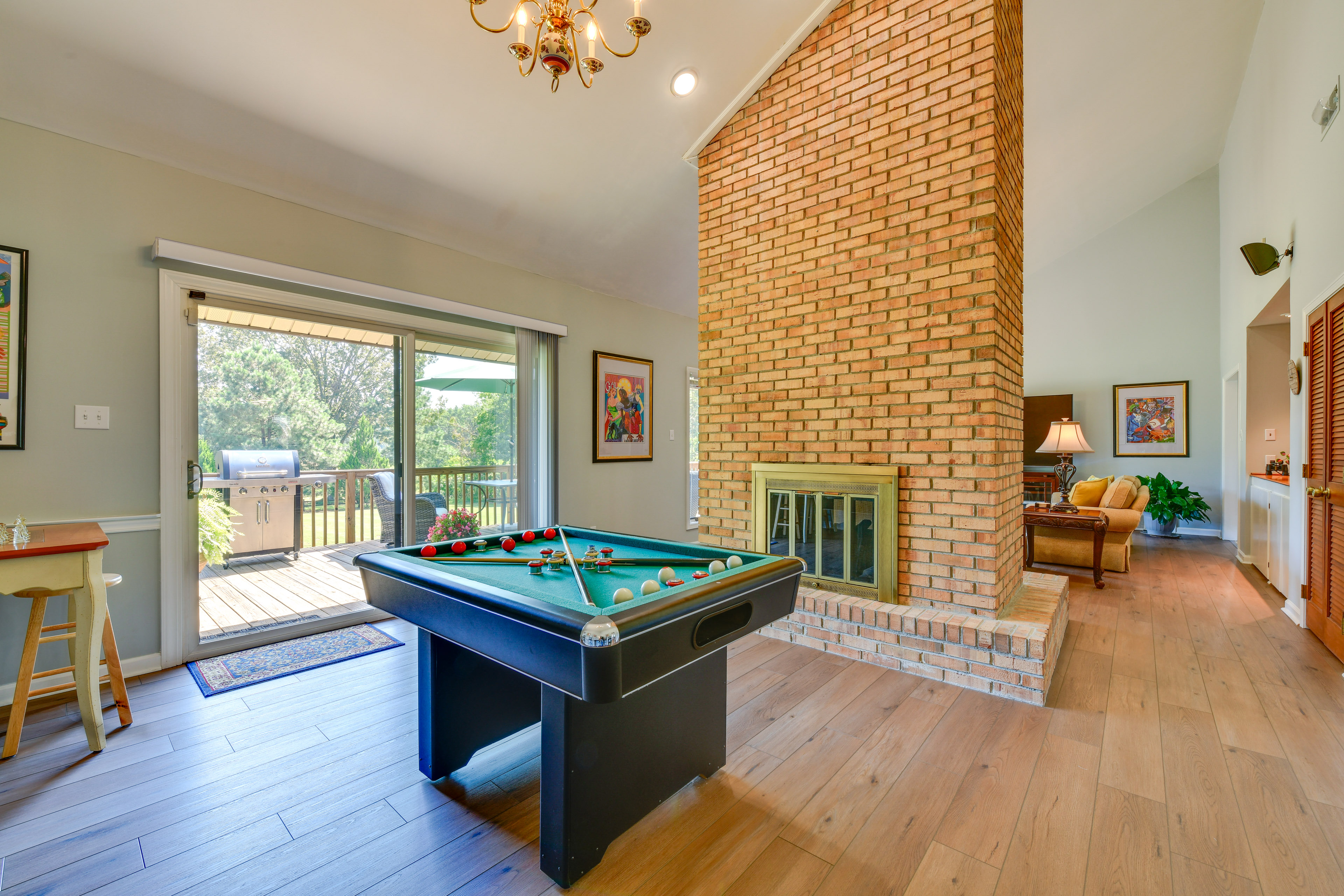 Peaceful Millington Home ~ 13 Mi to Memphis!