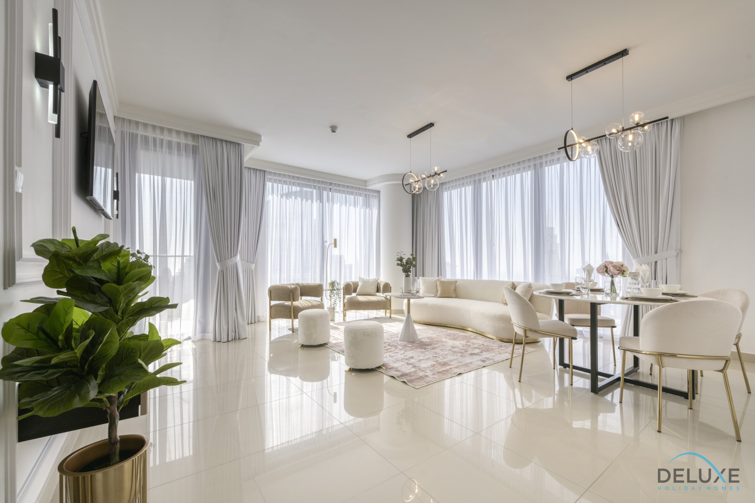 Property Image 1 - Luxurious 2BR Apartment at Boulevard Point Downtown Dubai
