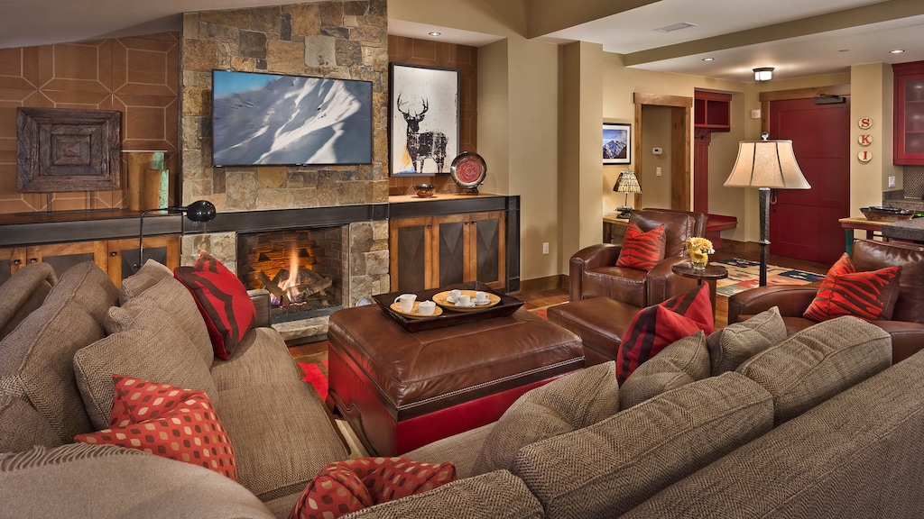 Great Room - With fireplace