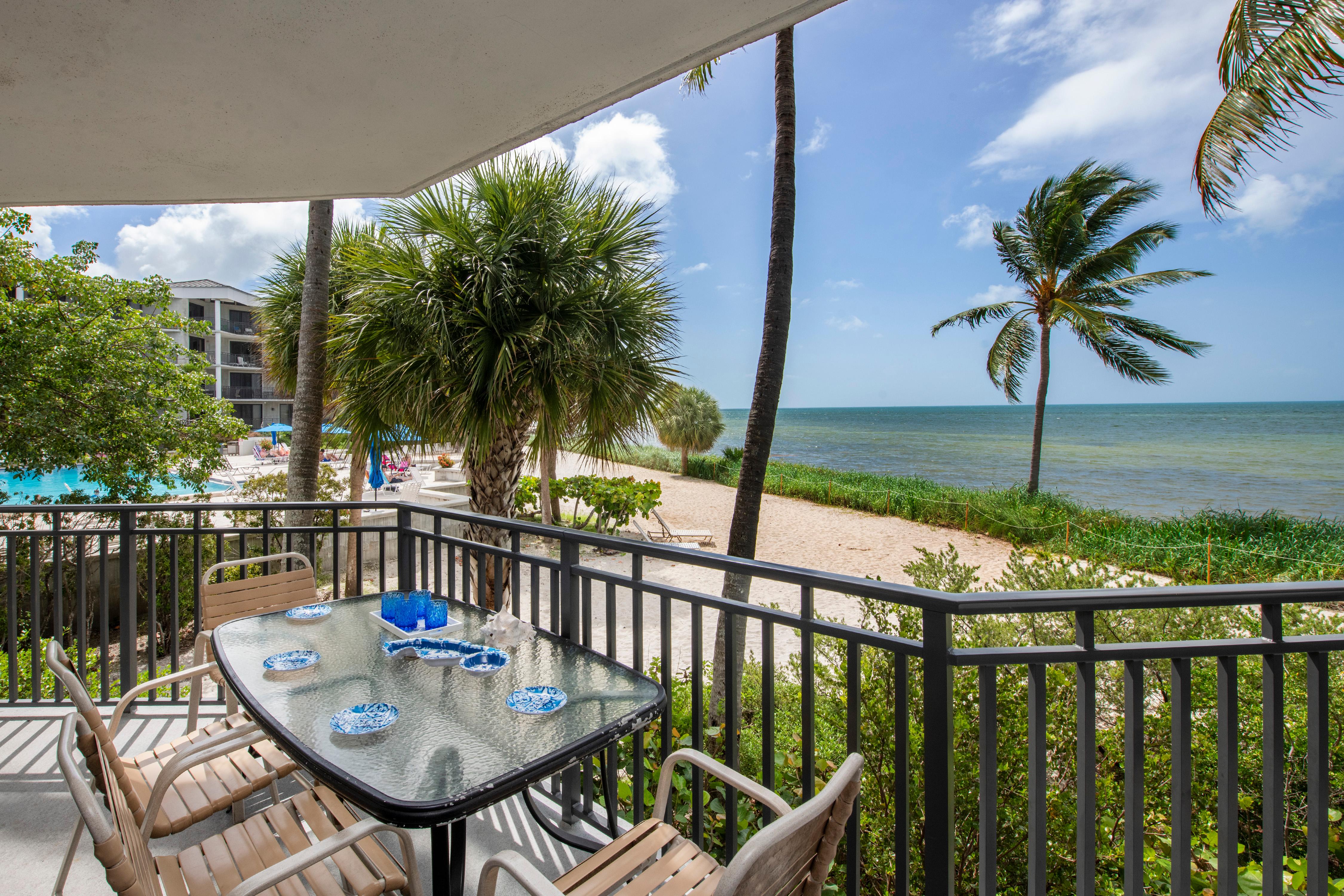 Outside dining on the balcony