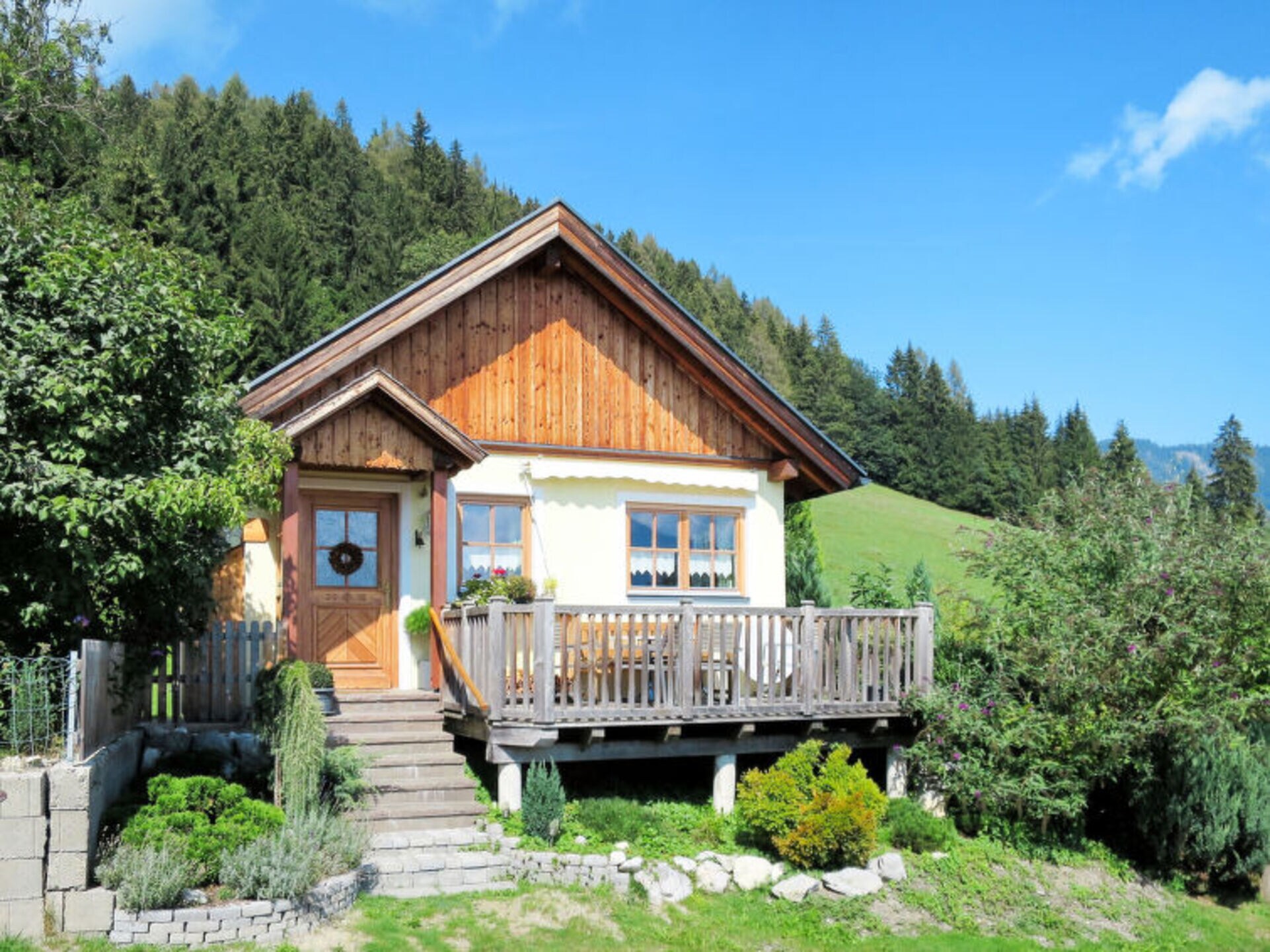 Property Image 1 - Rent Your Own Luxury Villa with 1 Bedrooms, Steiermark Villa 1000