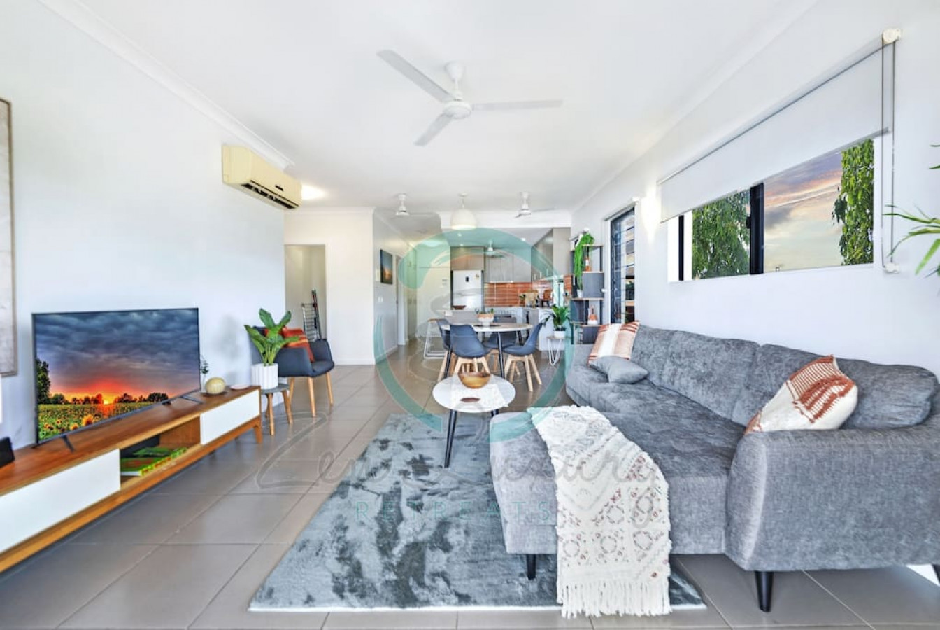 Property Image 1 - Spacious 2BR Downtown Nightcliff Apartment