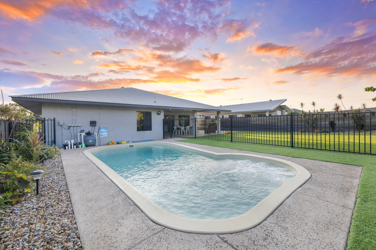 Bright & Modern 5BR Getaway with Private Pool