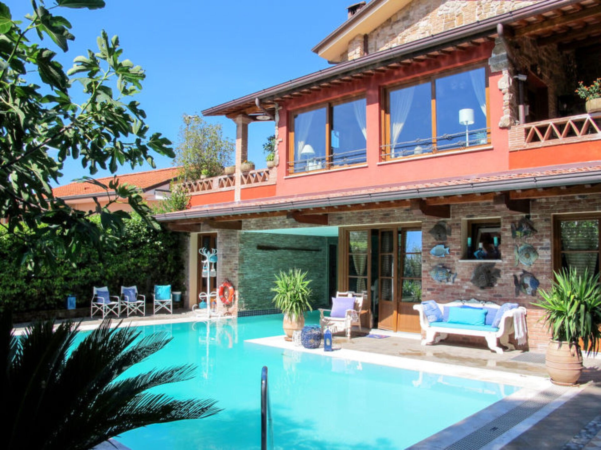 Property Image 1 - Luxury 5 Bedroom Villa, Versilia, Lunigiana and surroundings Villa 1003