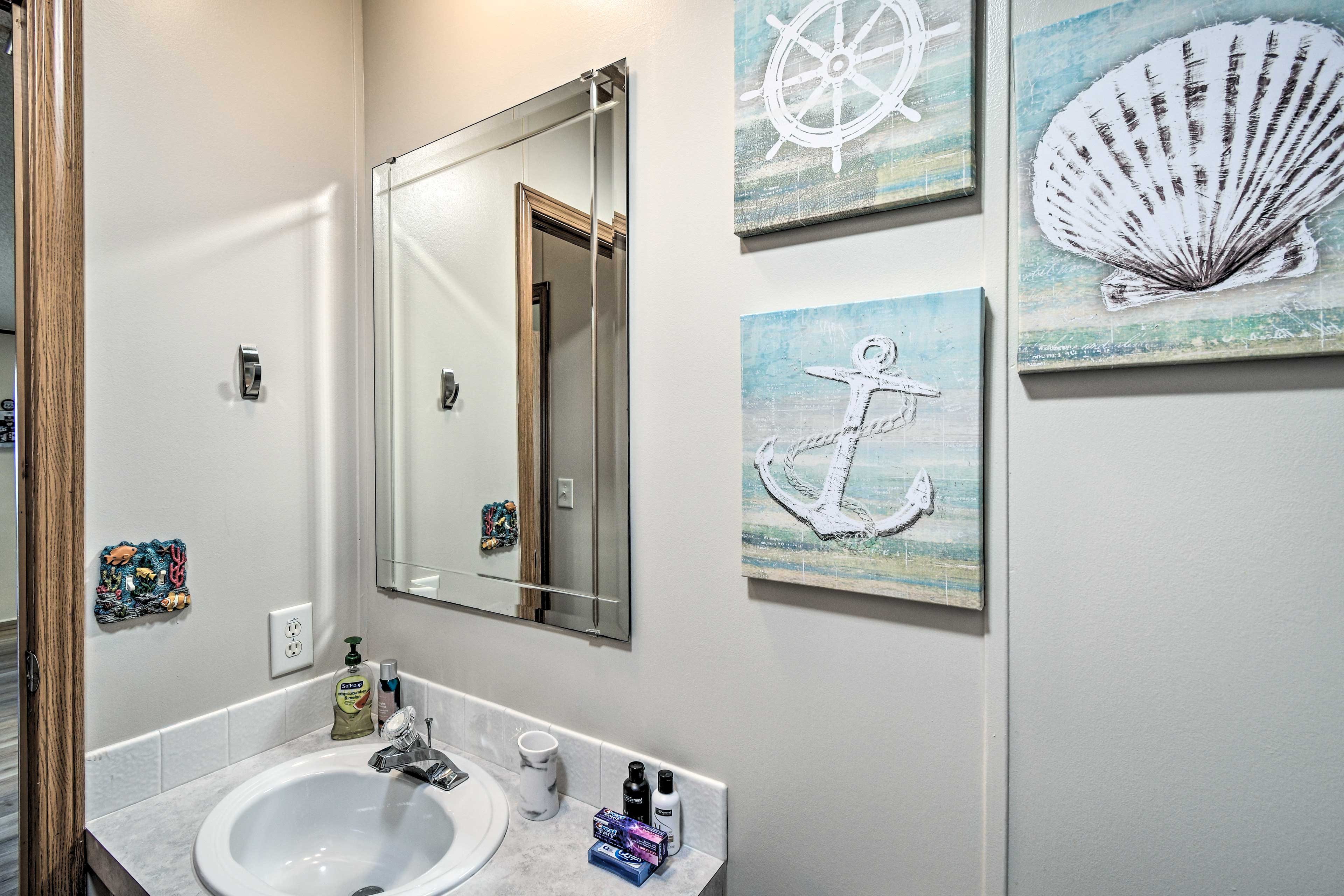 Sunny Waterfront Welaka Home w/ Private Dock!