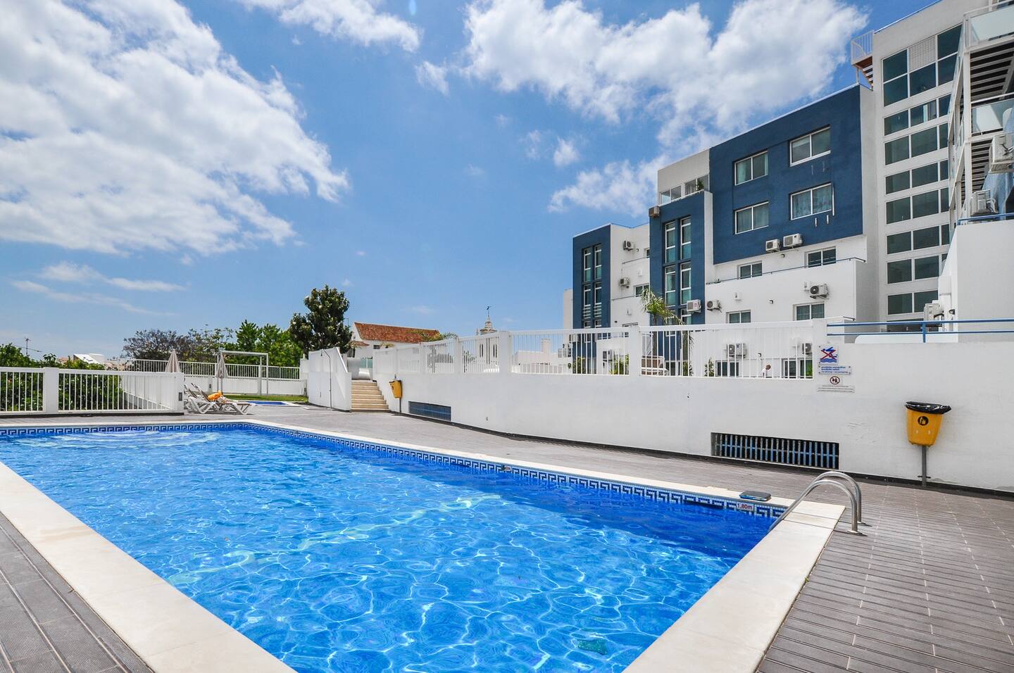 Property Image 1 - Deluxe apartment in Albufeira old town, 200m walk to beach, pool & parking
