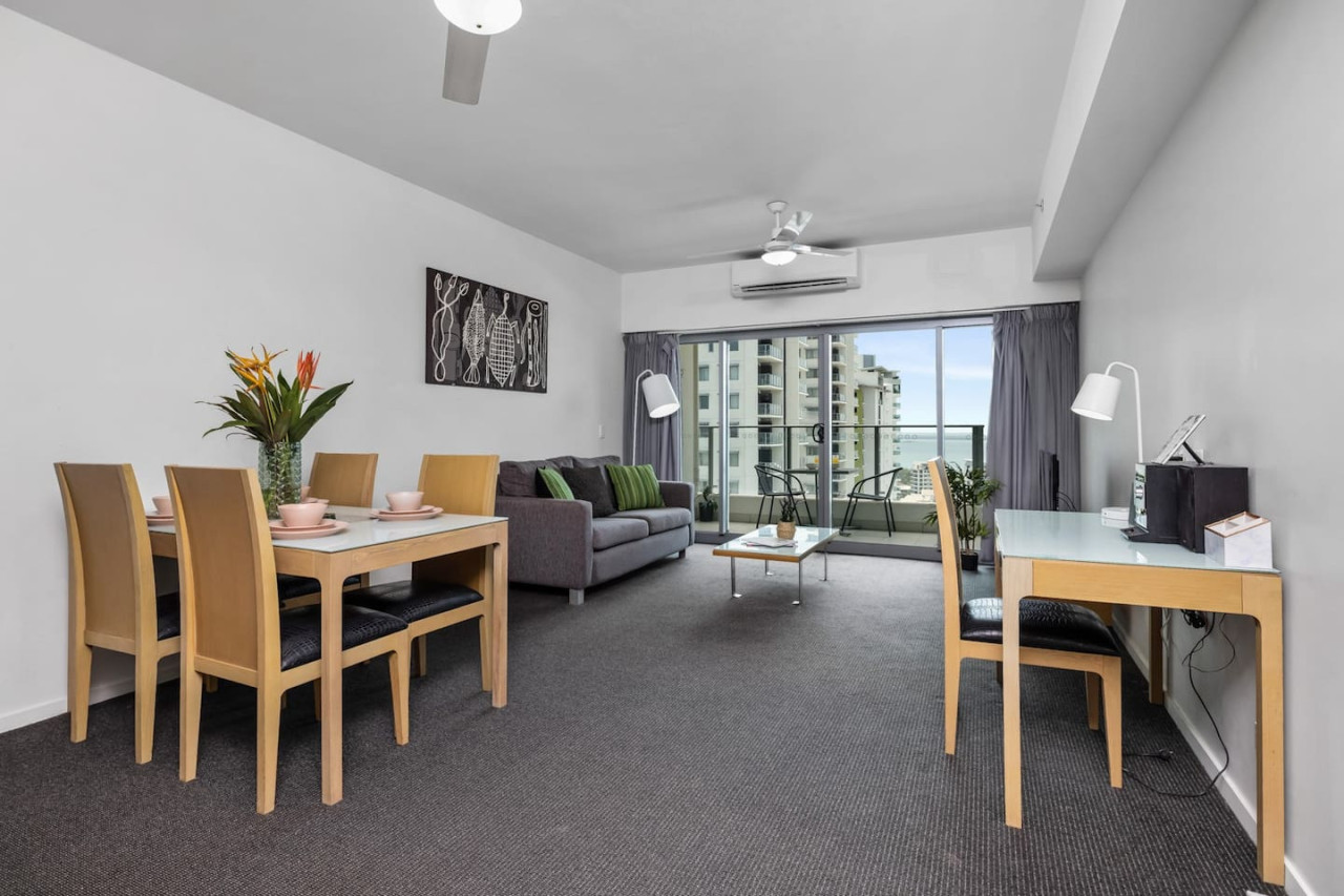 Property Image 1 - Executive One Bedroom Suite in Darwin CBD