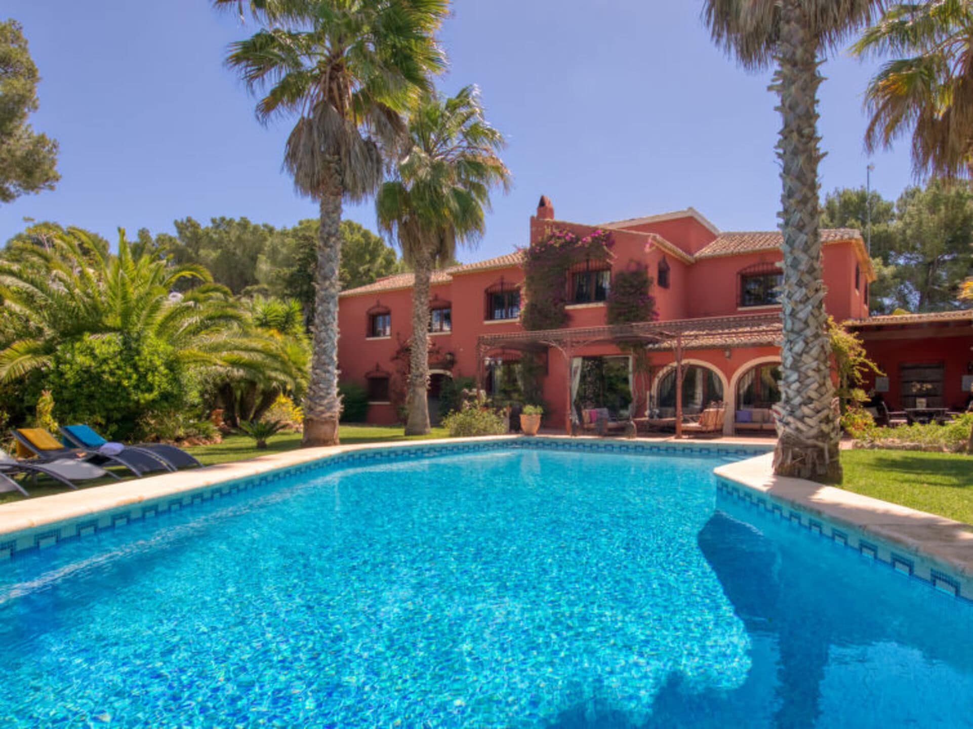 Property Image 1 - Rent Your Own Luxury Villa with 4 Bedrooms, Costa Blanca Villa 1037