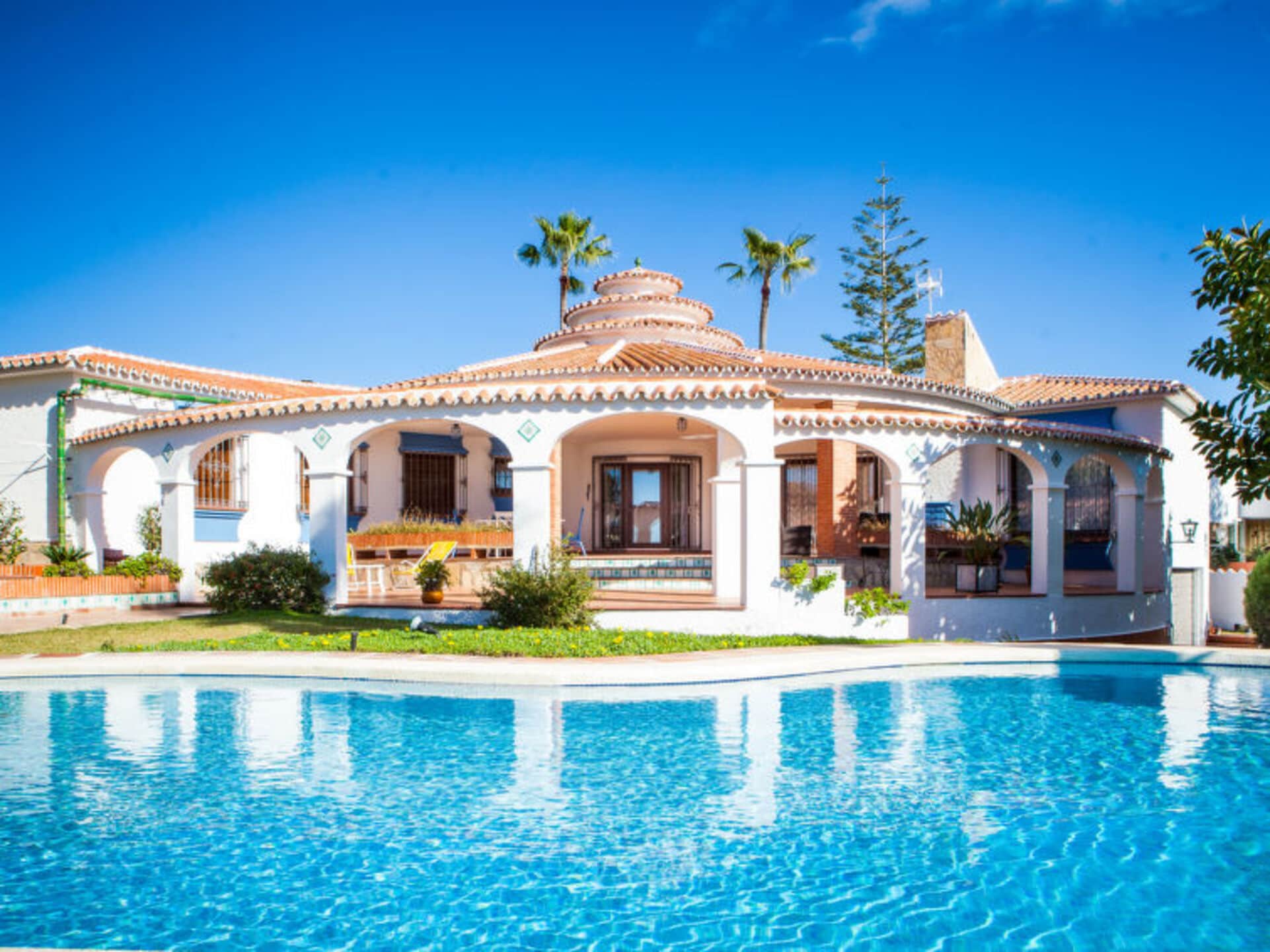 Property Image 1 - Rent Your Own Luxury Villa with 3 Bedrooms, Rincón de la Victoria Villa 1000