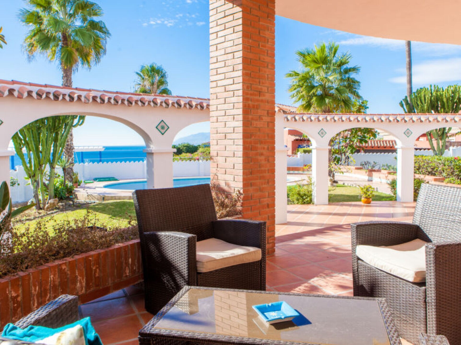 Property Image 2 - Rent Your Own Luxury Villa with 3 Bedrooms, Rincón de la Victoria Villa 1000