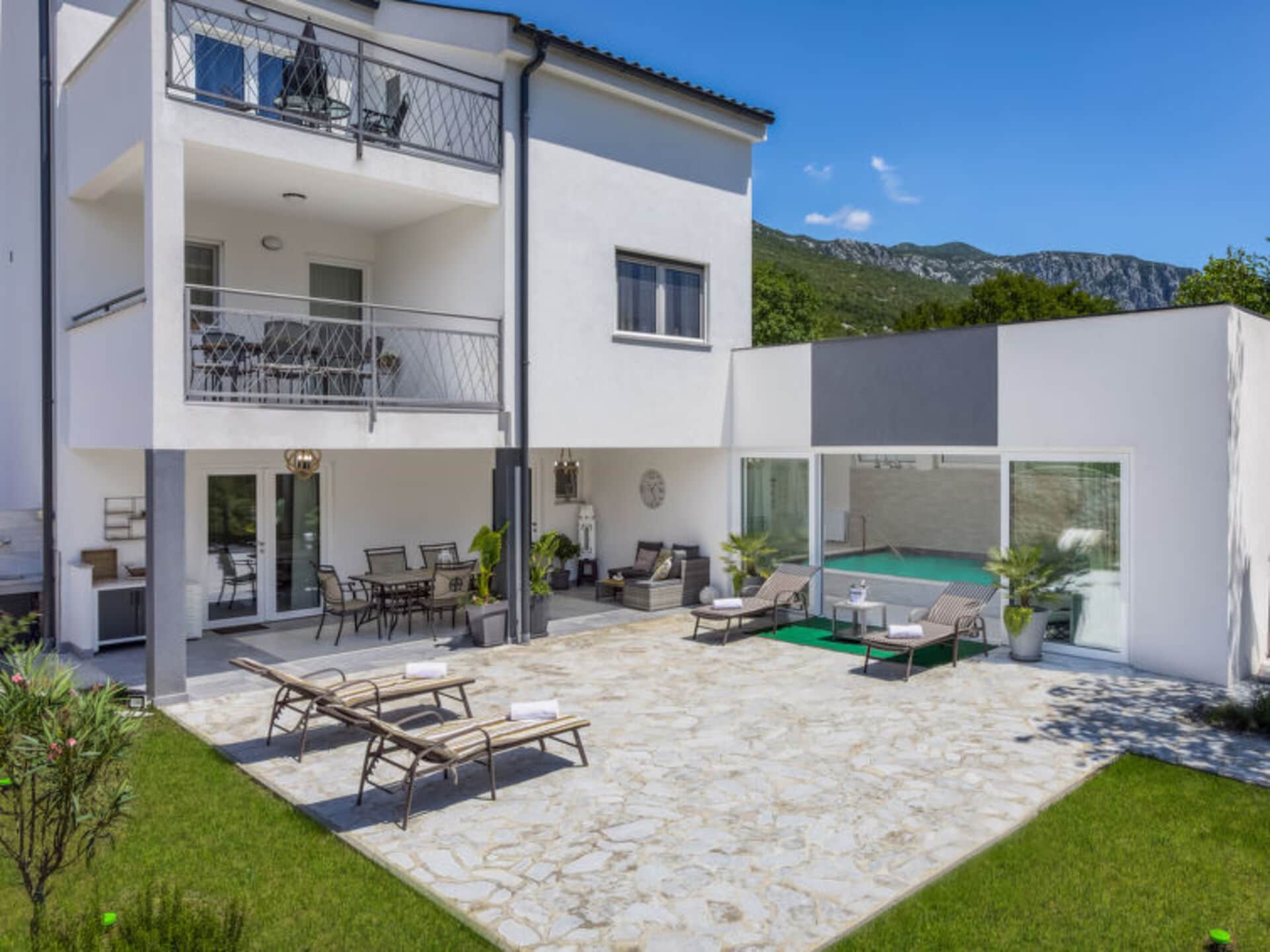 Property Image 1 - Rent Your Own Luxury Villa with 4 Bedrooms, Primorsko-goranska županija Villa 1053