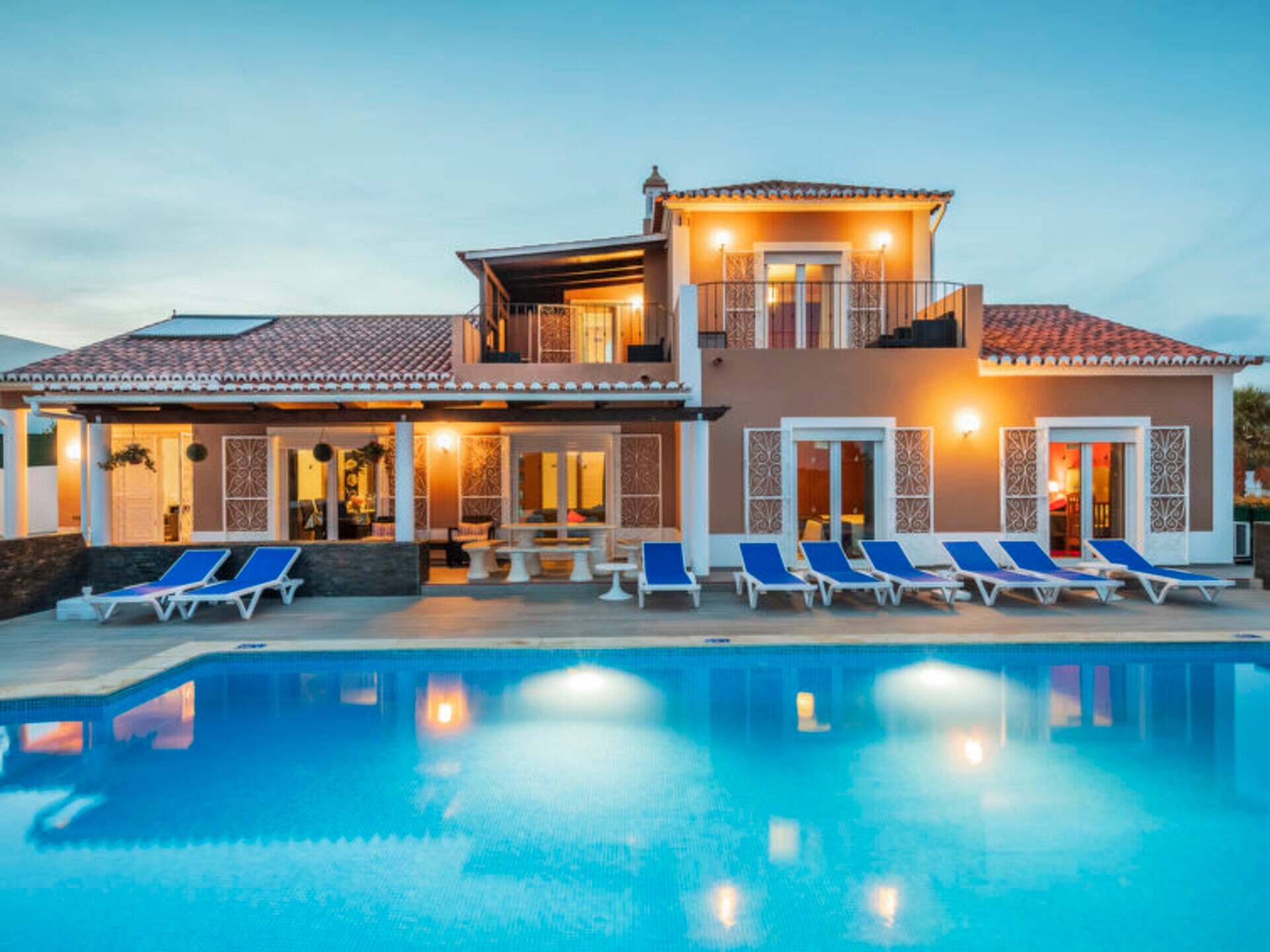Property Image 1 - Luxury 4 Bedroom Villa, Faro Villa 1080
