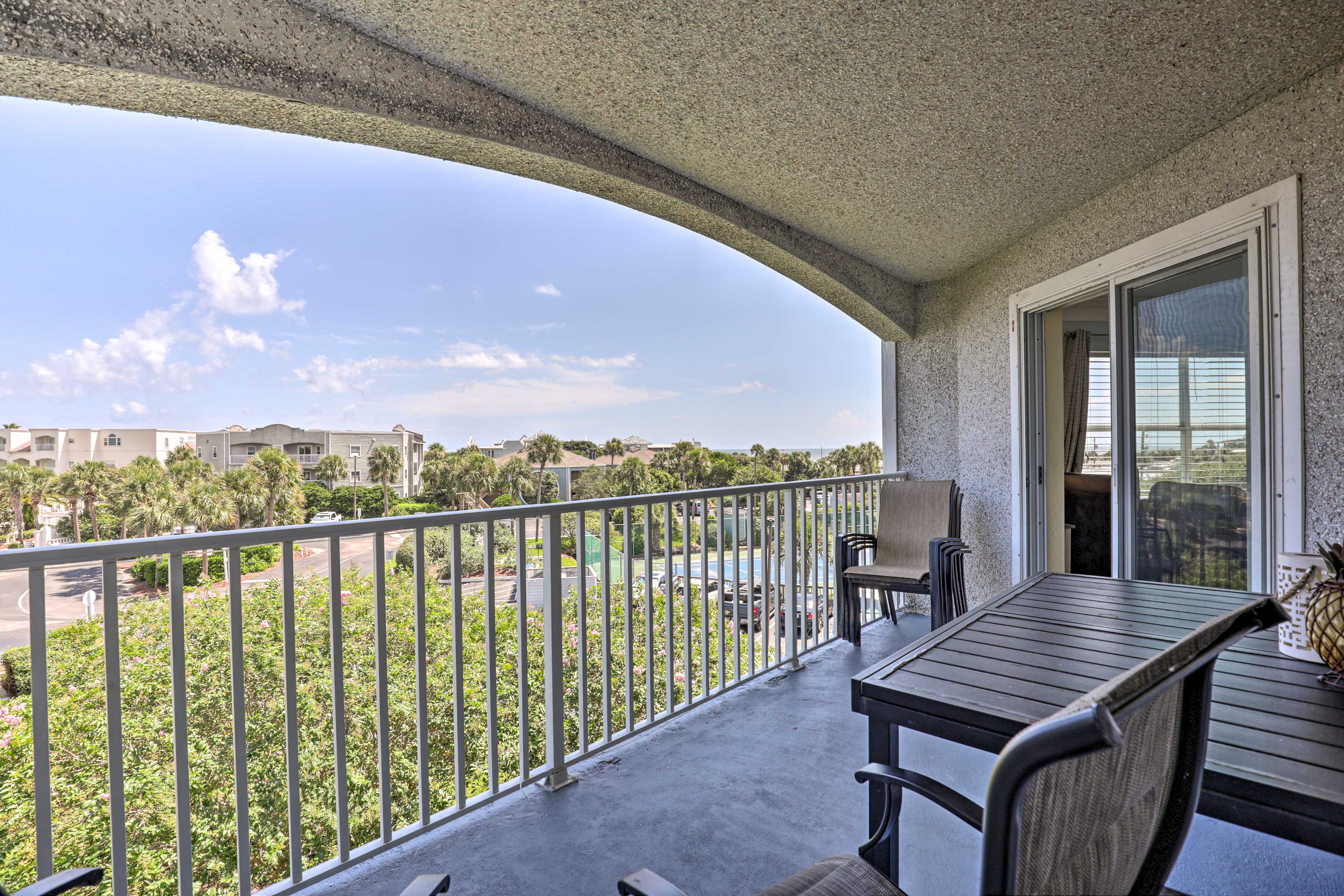 Property Image 2 - St Augustine Condo w/ Pool Access, Walk to Beach!