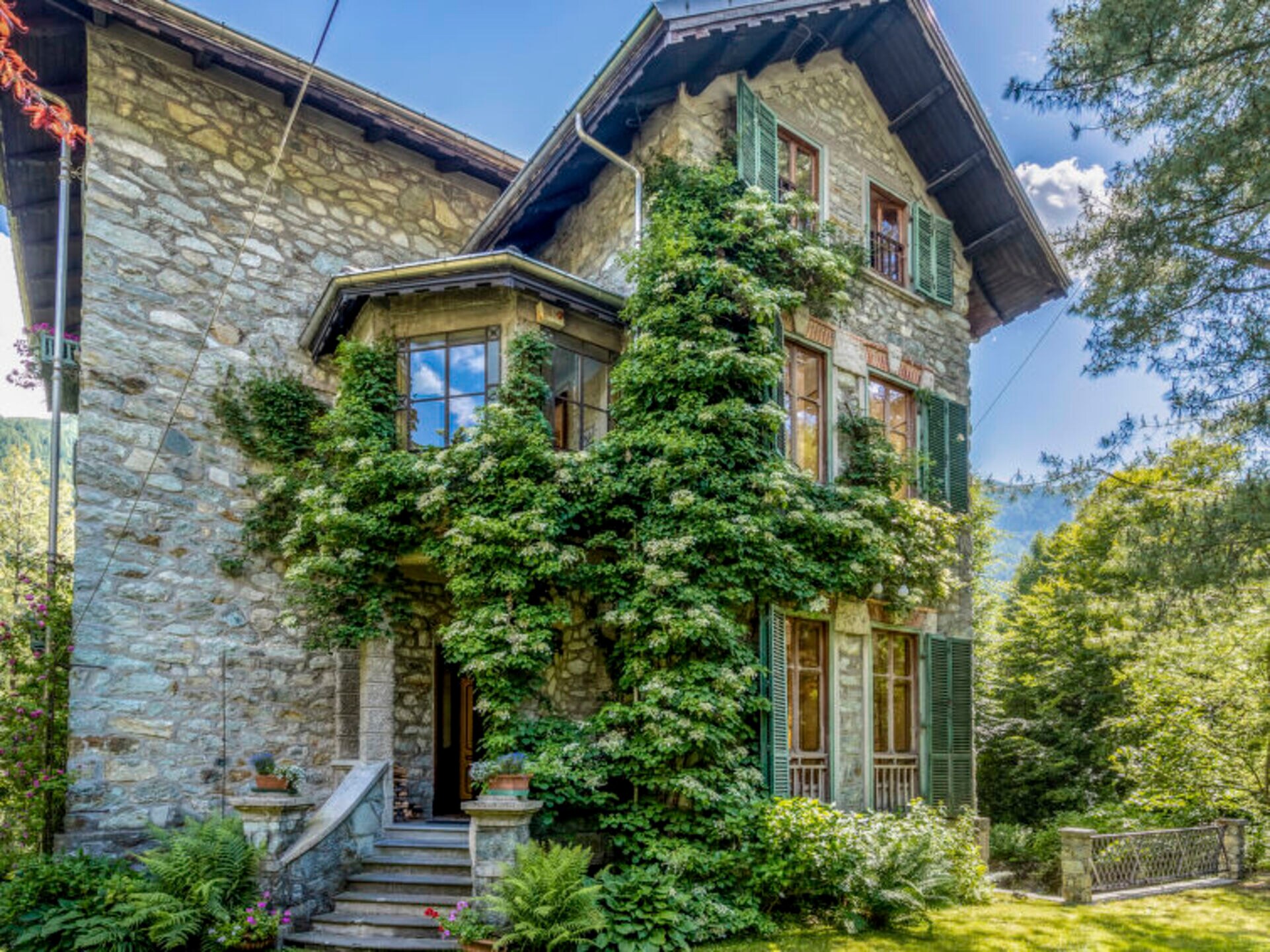 Property Image 1 - Exclusive Villa with Breathtaking Views, Piemonte Villa 1005