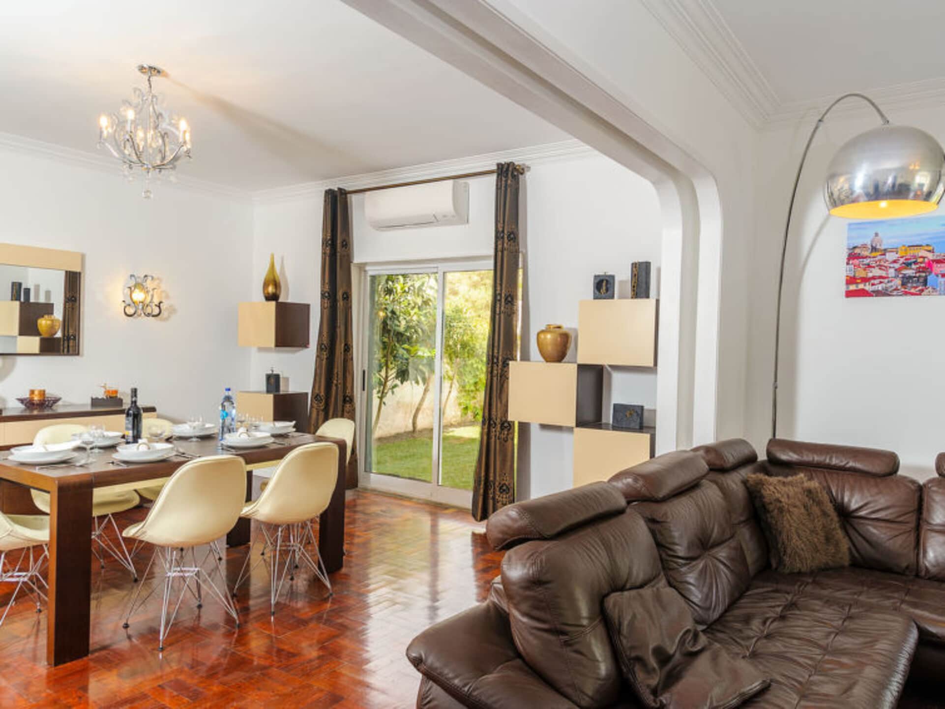 Property Image 2 - Villa with First Class Amenities, Lisboa Villa 1000
