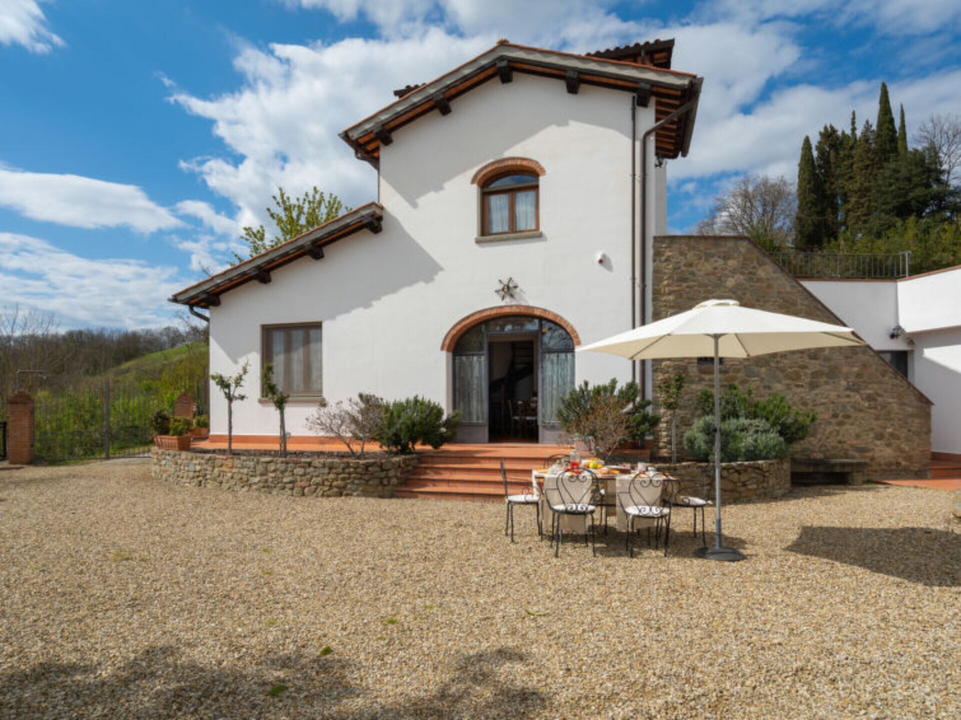 Property Image 1 - You will love this Luxury 3 Bedroom Villa, Arezzo Villa 1008
