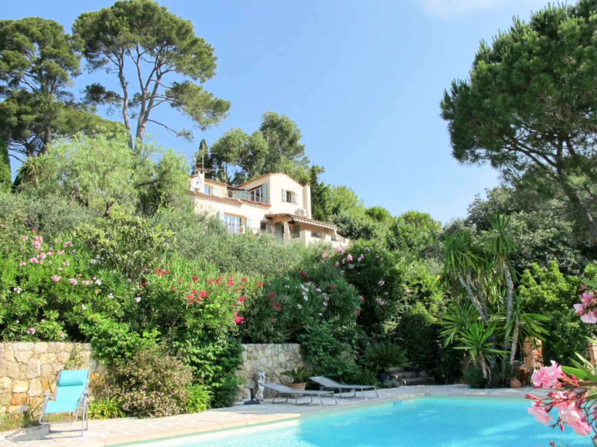 Property Image 1 - Villa with 5 Bedrooms, Provence-Alpes-Côte d’Azur Villa 1090