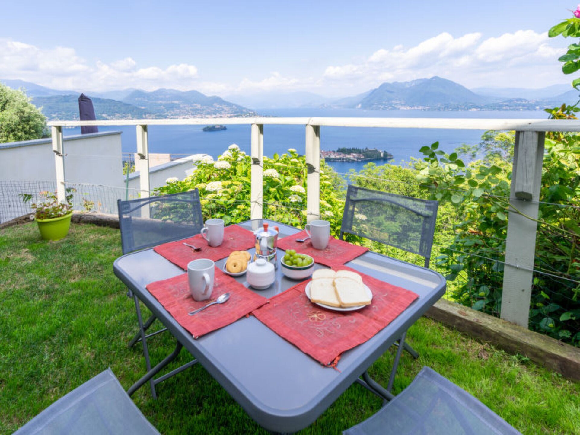 Property Image 2 - Exclusive 1 Bedroom Apartment, Lake Maggiore Apartment 1006