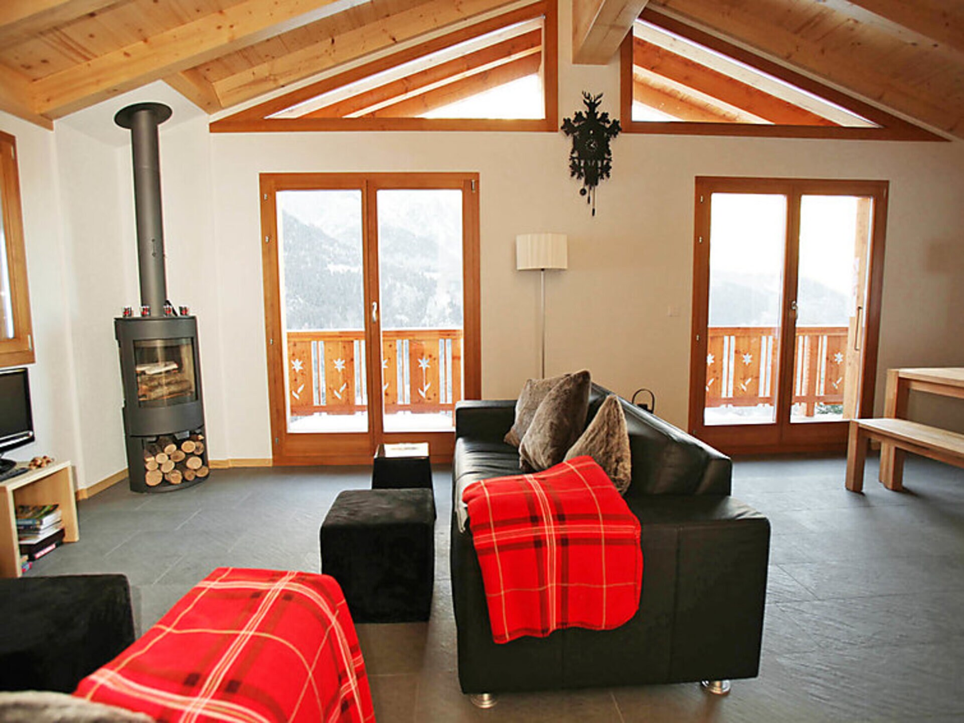 Property Image 2 - Chalet with 3 Bedrooms, Valais Chalet 1083