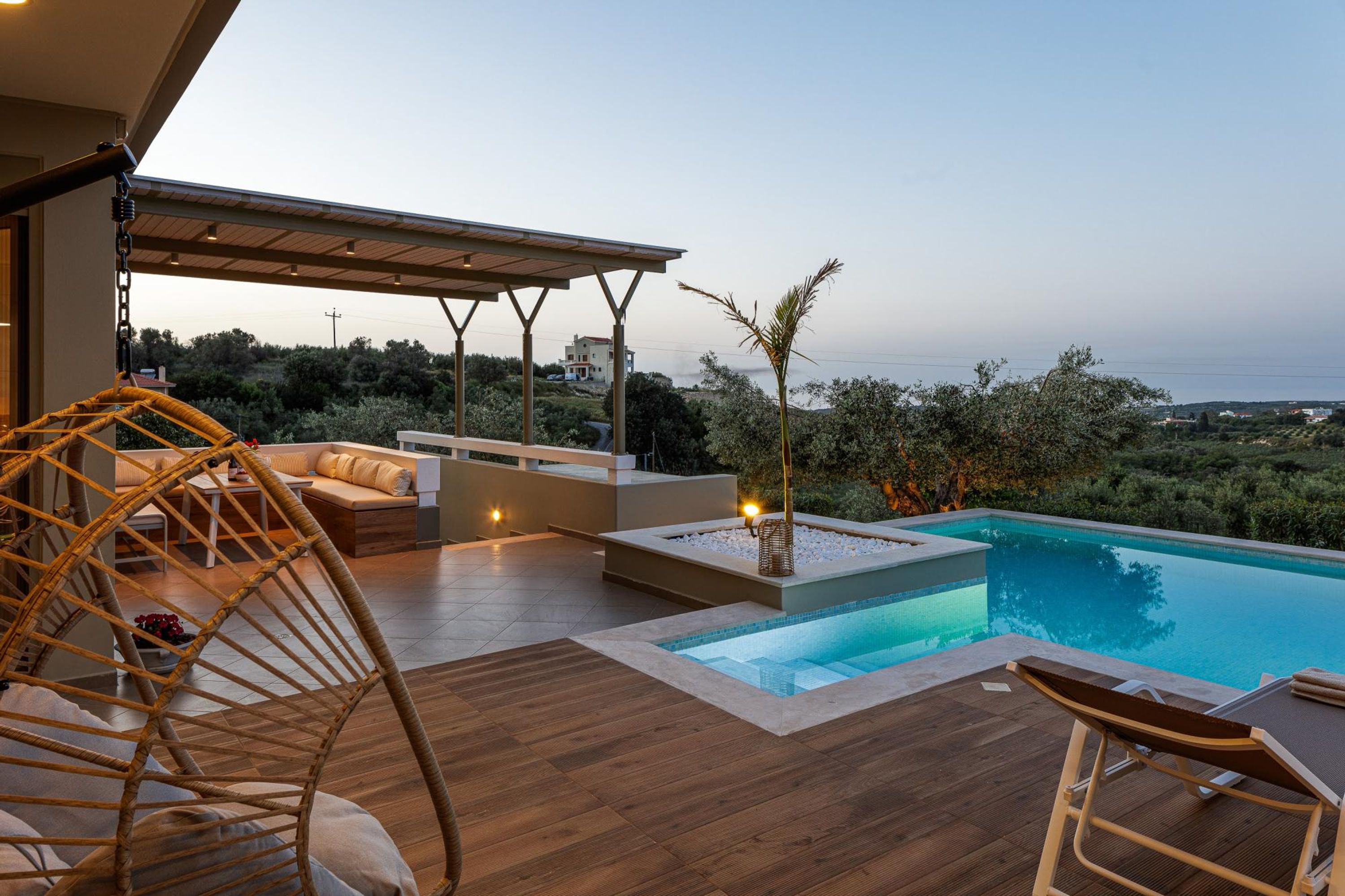 Property Image 1 - Rizes Villa with Jazuzzi   Heated Pool