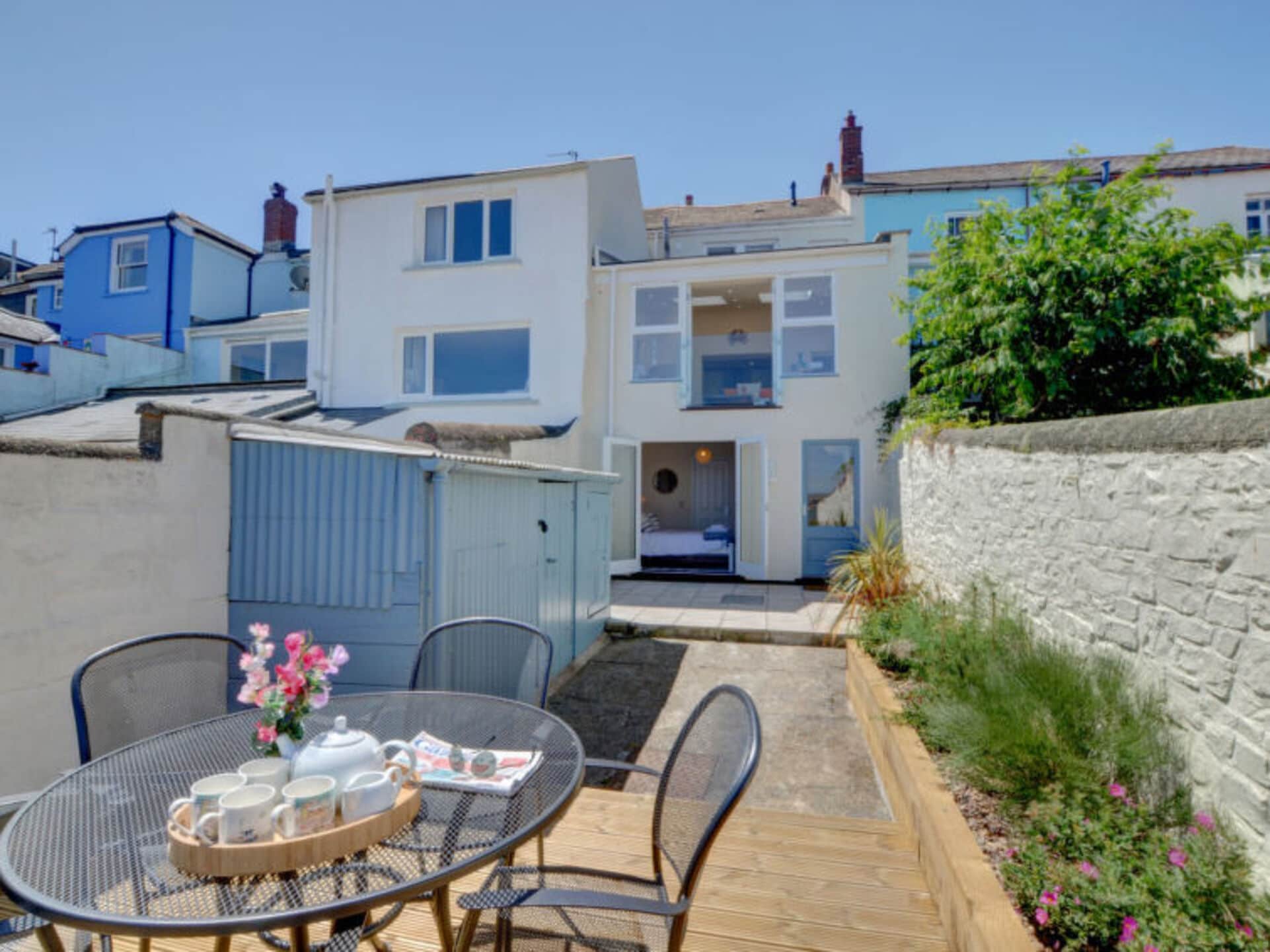 Luxury 3 Bedroom Villa, England Villa 1253 Home Rental in Appledore