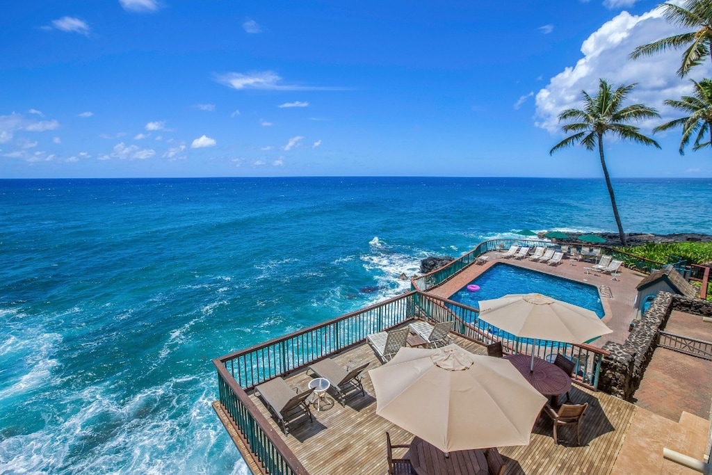 Take in panoramic views of the Pacific, right from your private lanai perch.
